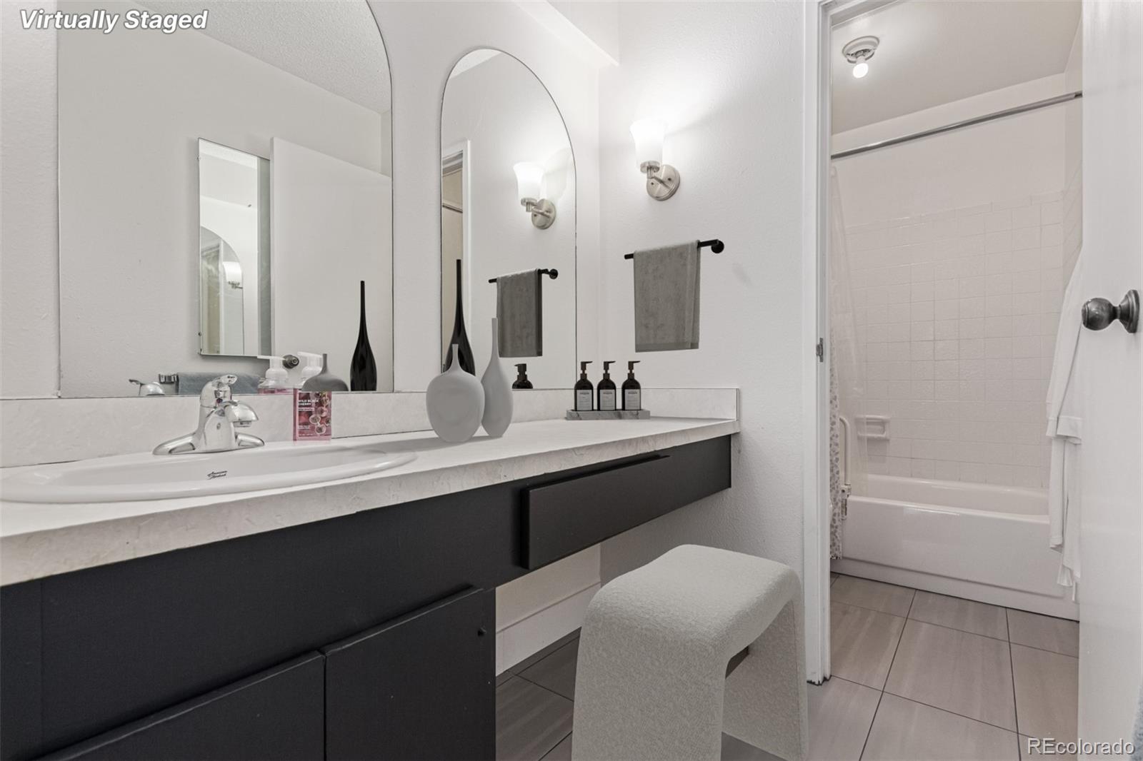 MLS Image #8 for 6455 e bates avenue,denver, Colorado