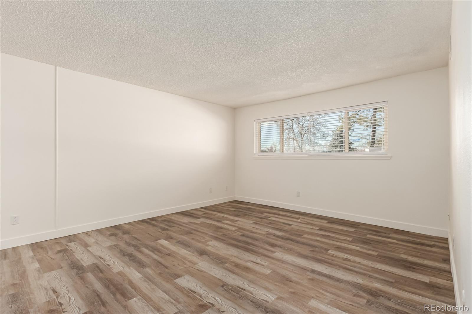 MLS Image #10 for 50 e highline circle,centennial, Colorado