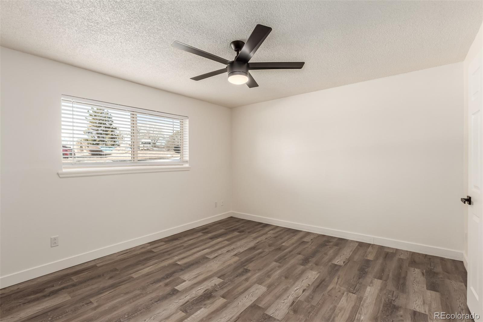 MLS Image #13 for 50 e highline circle,centennial, Colorado