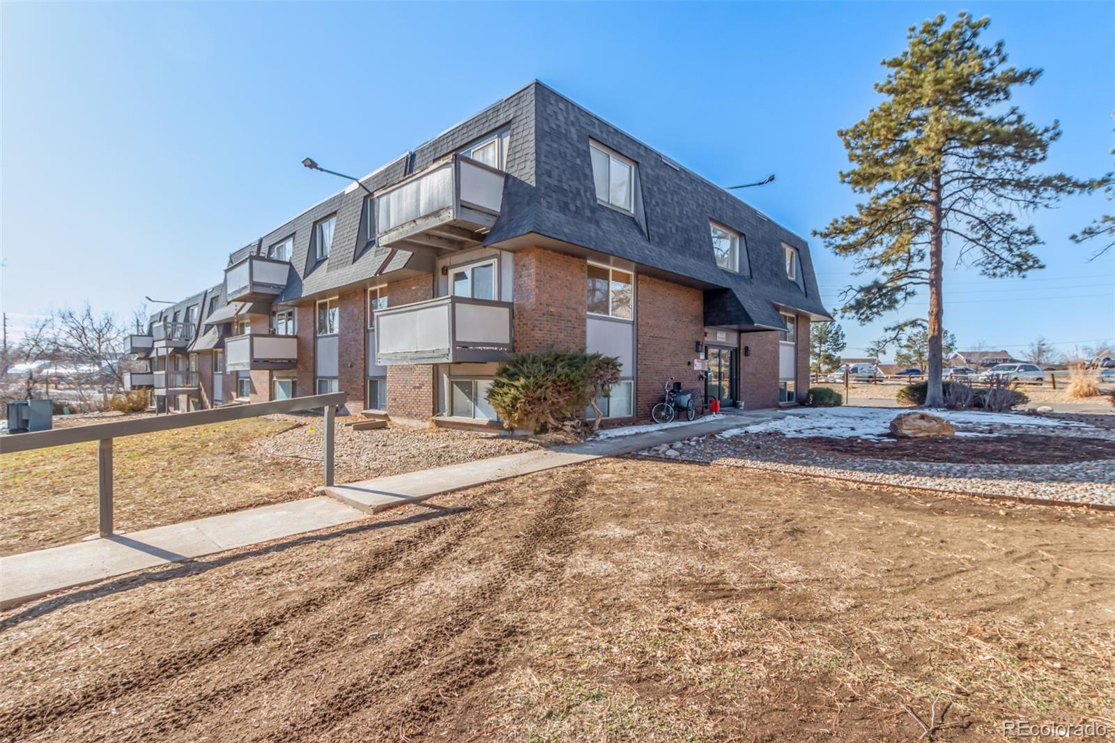 MLS Image #15 for 50 e highline circle,centennial, Colorado