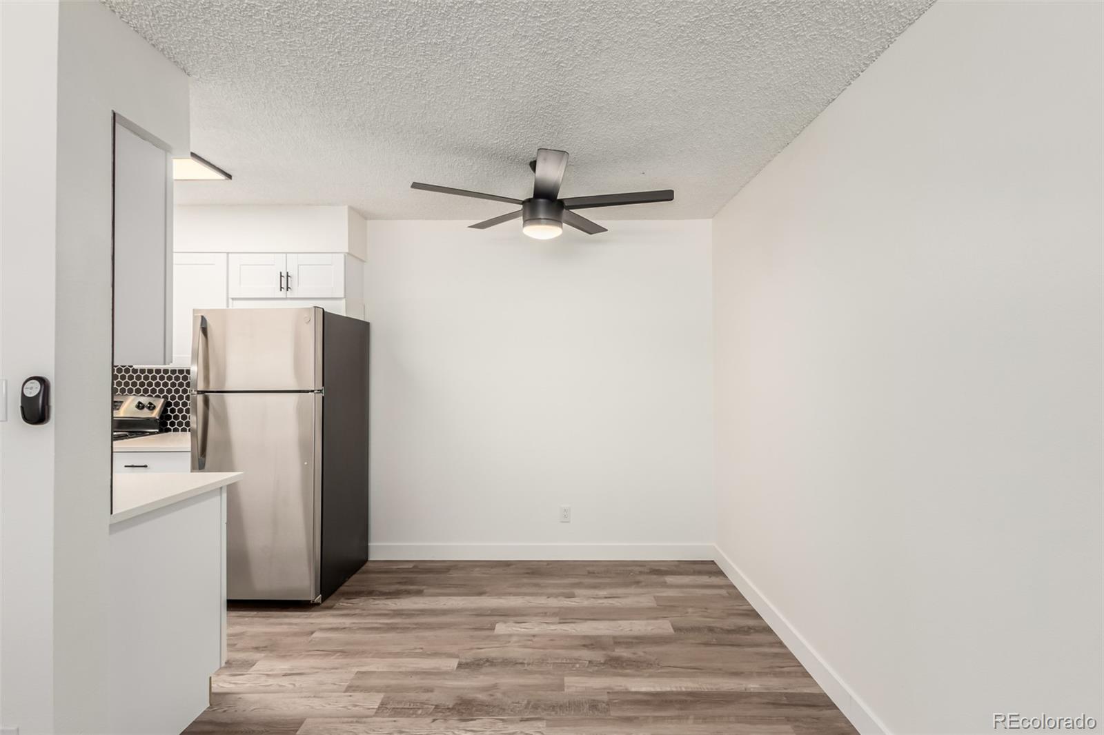 MLS Image #4 for 50 e highline circle,centennial, Colorado