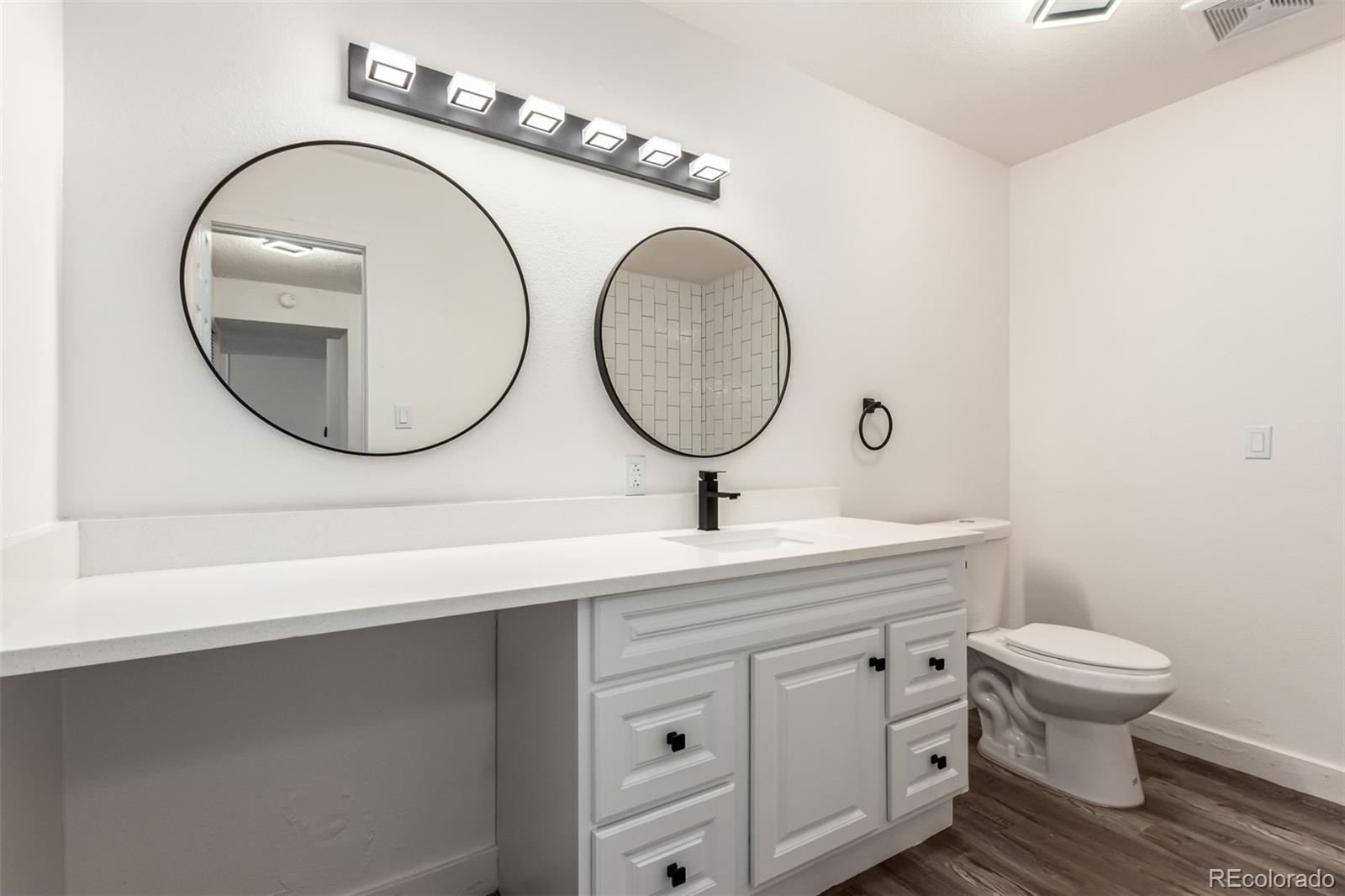 MLS Image #5 for 50 e highline circle,centennial, Colorado