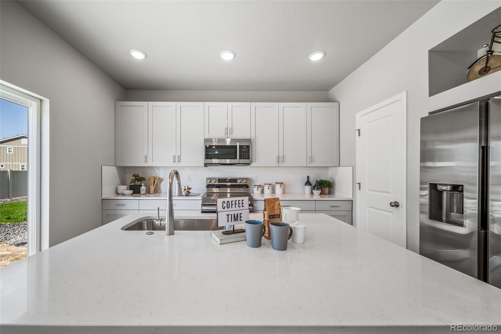 MLS Image #6 for 3880 n tempe street,aurora, Colorado