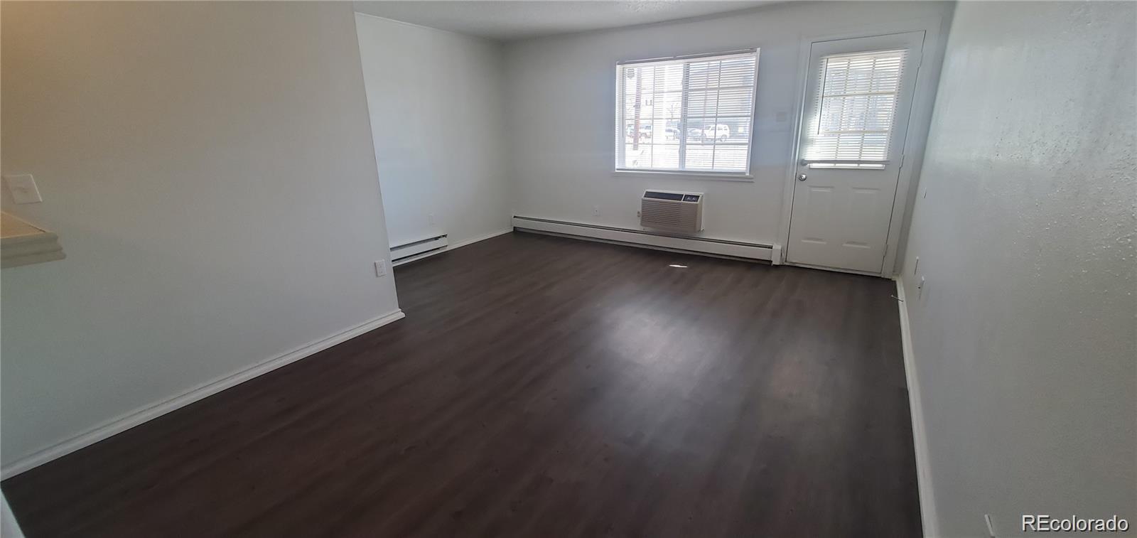 MLS Image #2 for 1064  chambers court,aurora, Colorado