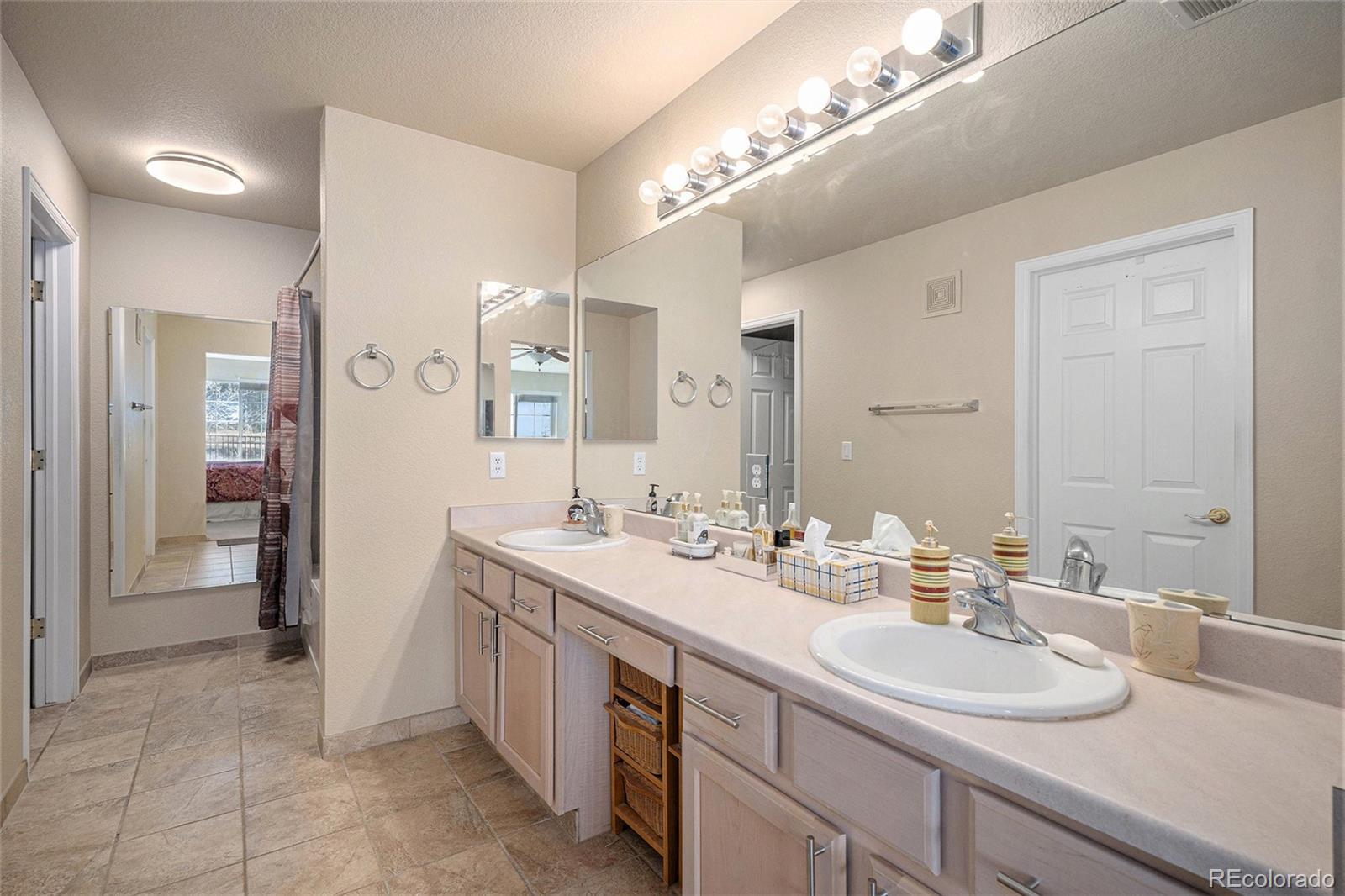MLS Image #16 for 7844 s zante court,aurora, Colorado