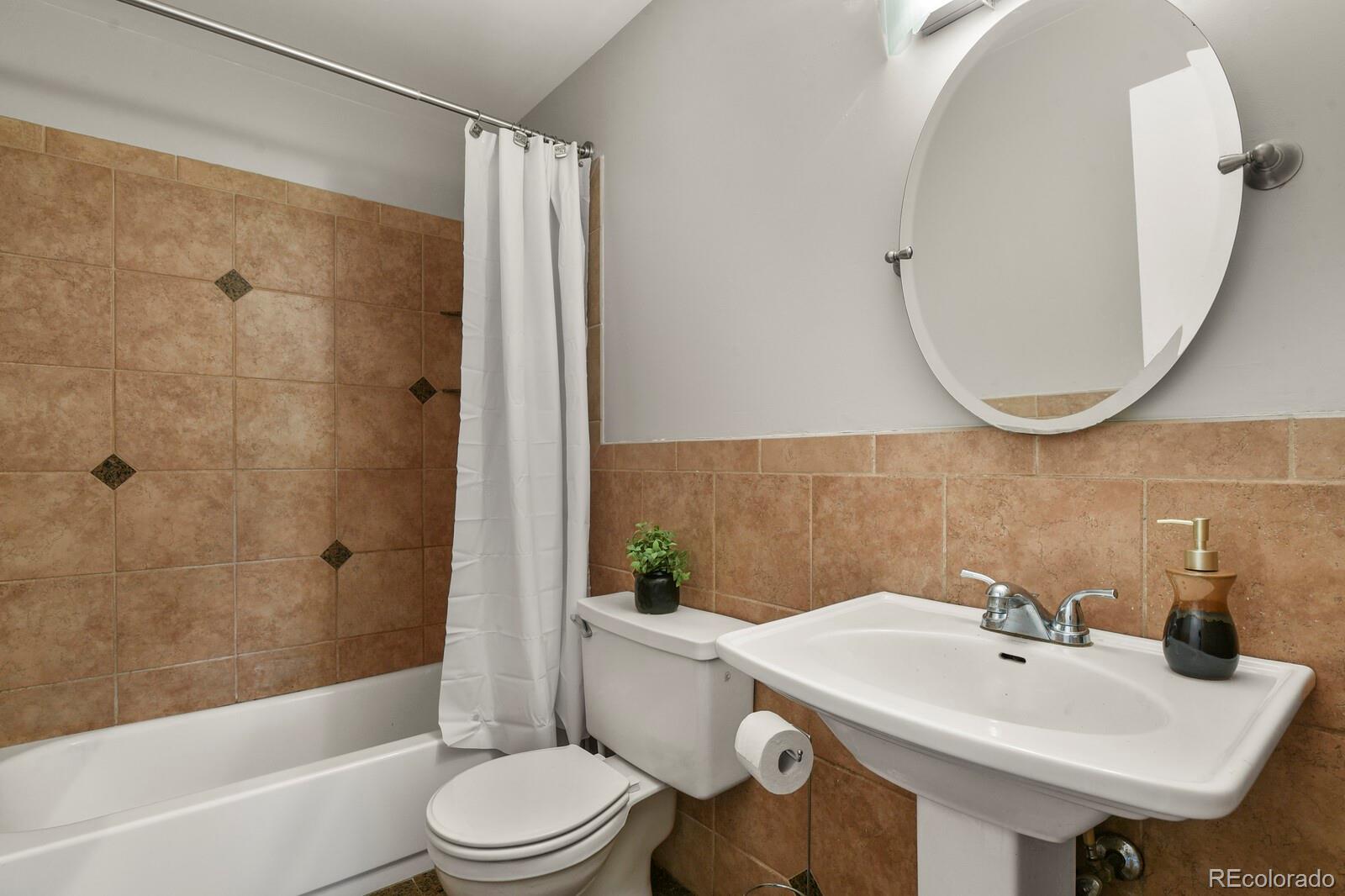 MLS Image #11 for 2246 n coronado parkway parkway a,denver, Colorado