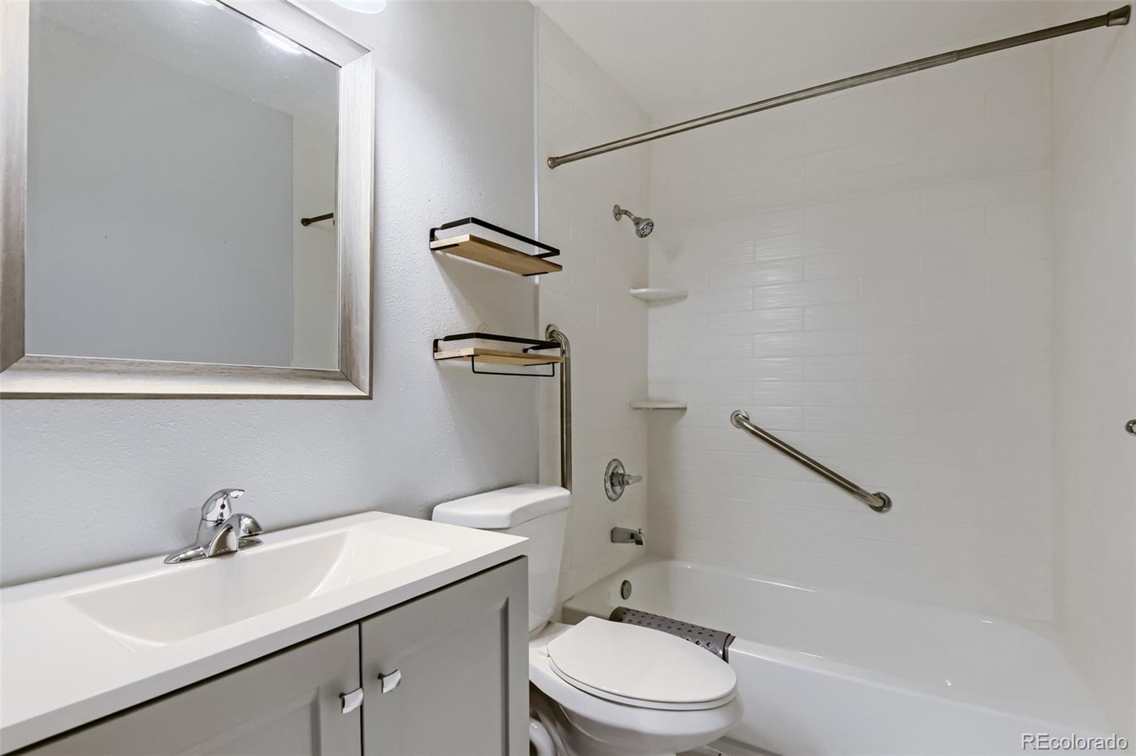 MLS Image #17 for 4245 s granby way c,aurora, Colorado
