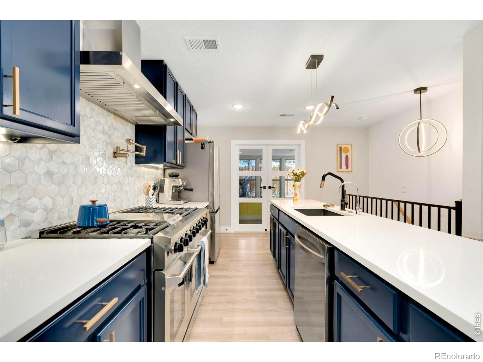 MLS Image #9 for 1304  pine street,loveland, Colorado