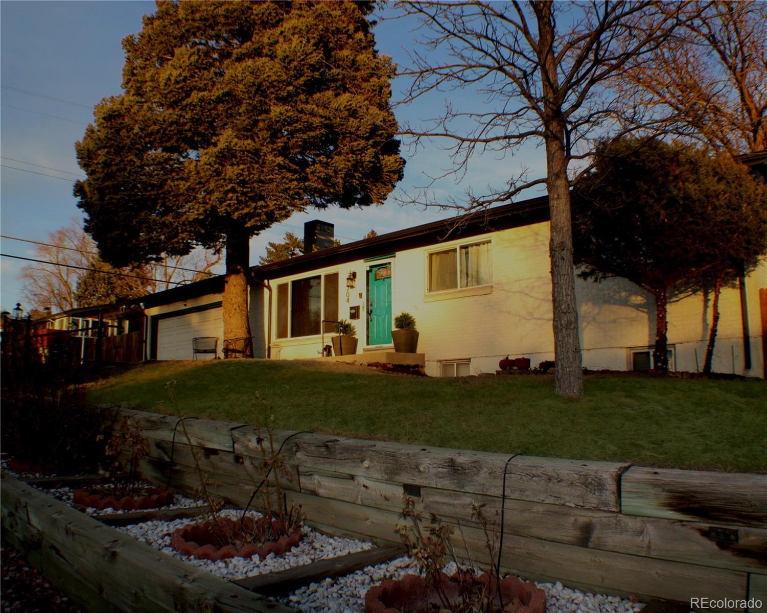 MLS Image #2 for 2704 s zurich court,denver, Colorado