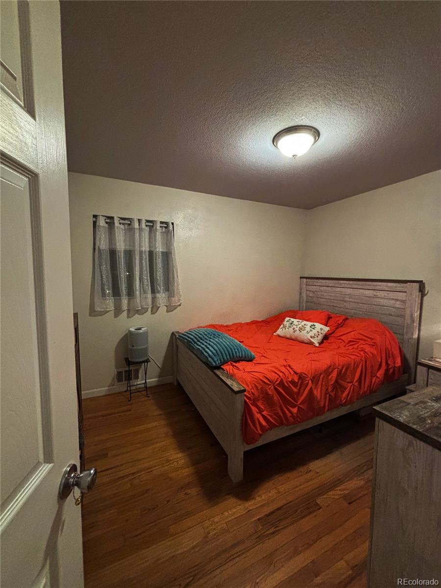 MLS Image #21 for 2704 s zurich court,denver, Colorado