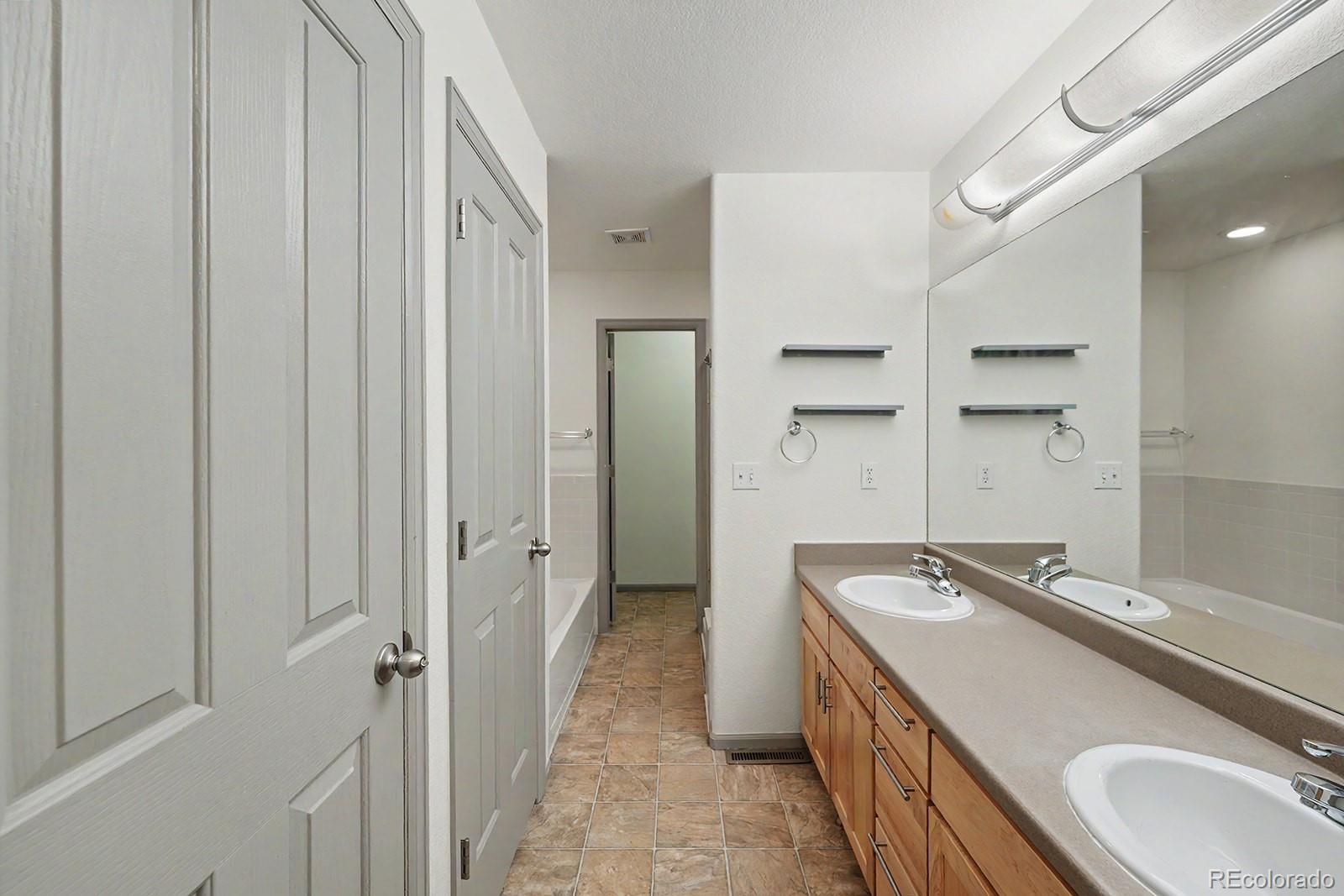 MLS Image #19 for 9771 e mexico avenue,aurora, Colorado
