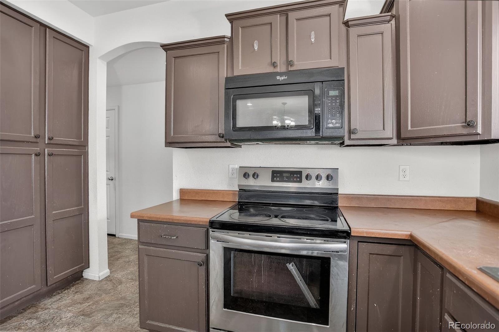 MLS Image #10 for 19609 e 47th drive ,denver, Colorado