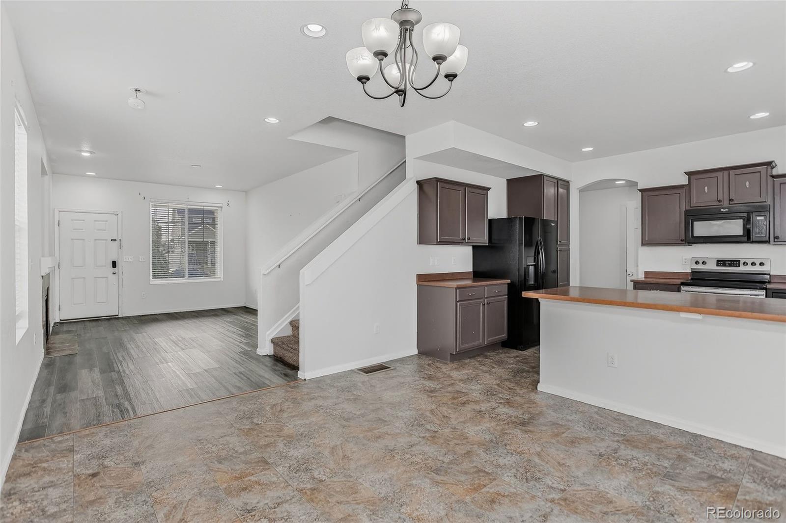 MLS Image #6 for 19609 e 47th drive ,denver, Colorado