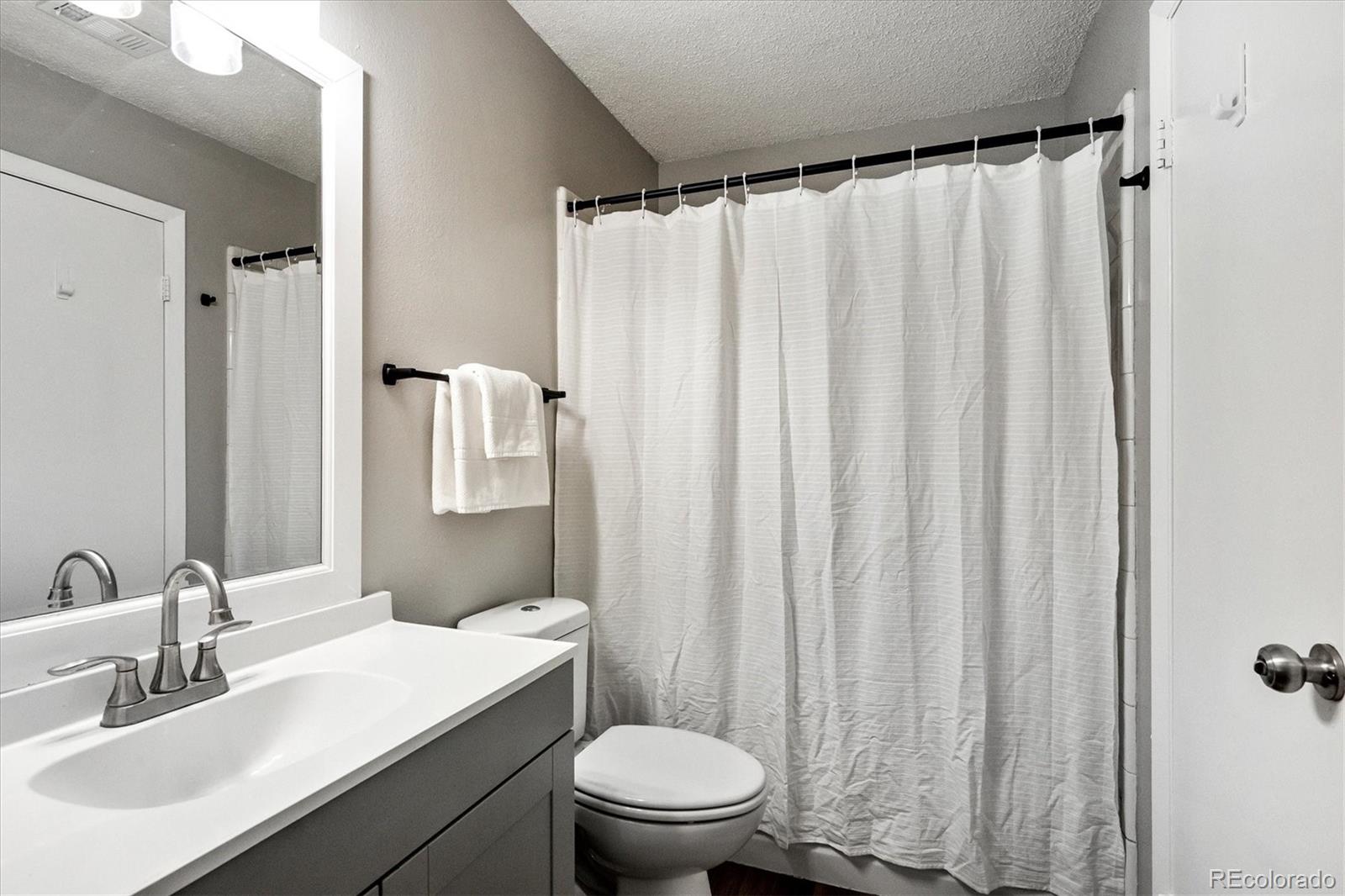 MLS Image #10 for 7220 s gaylord street,littleton, Colorado