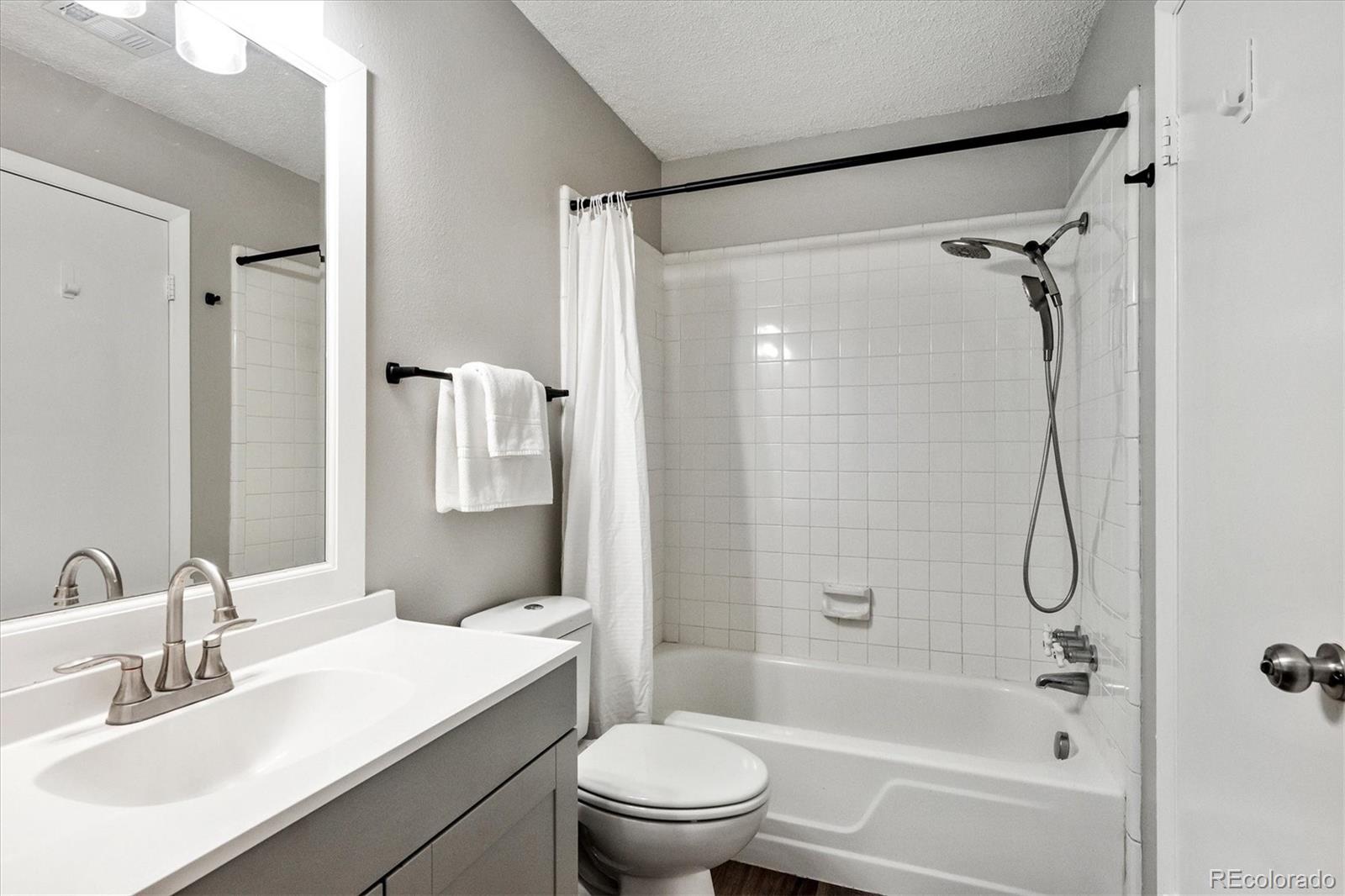 MLS Image #11 for 7220 s gaylord street,littleton, Colorado