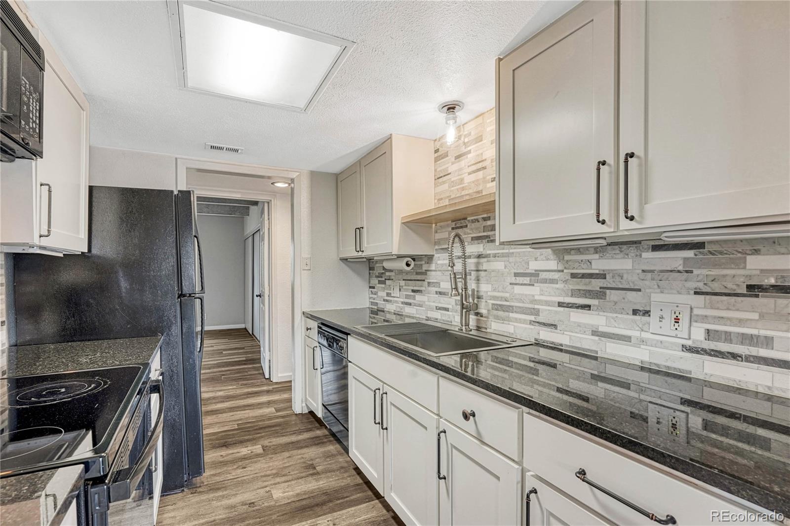 MLS Image #12 for 2525 s dayton way,denver, Colorado