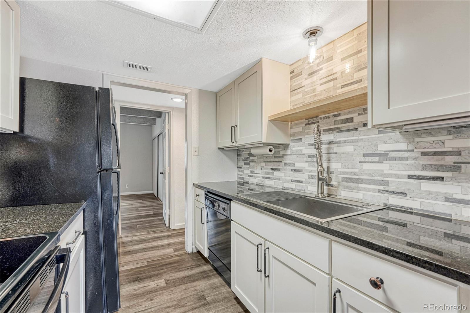 MLS Image #18 for 2525 s dayton way,denver, Colorado