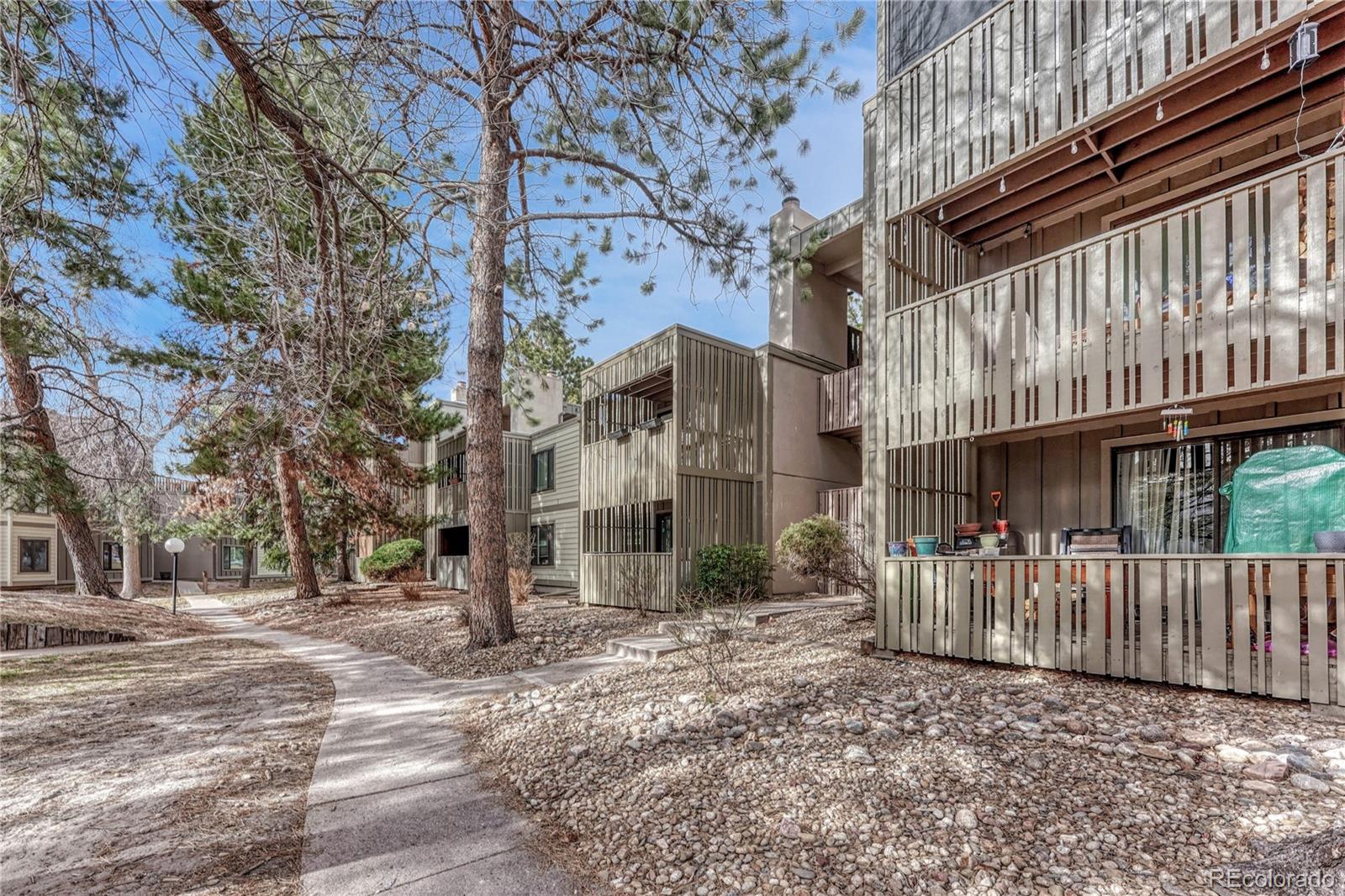 MLS Image #38 for 2525 s dayton way,denver, Colorado