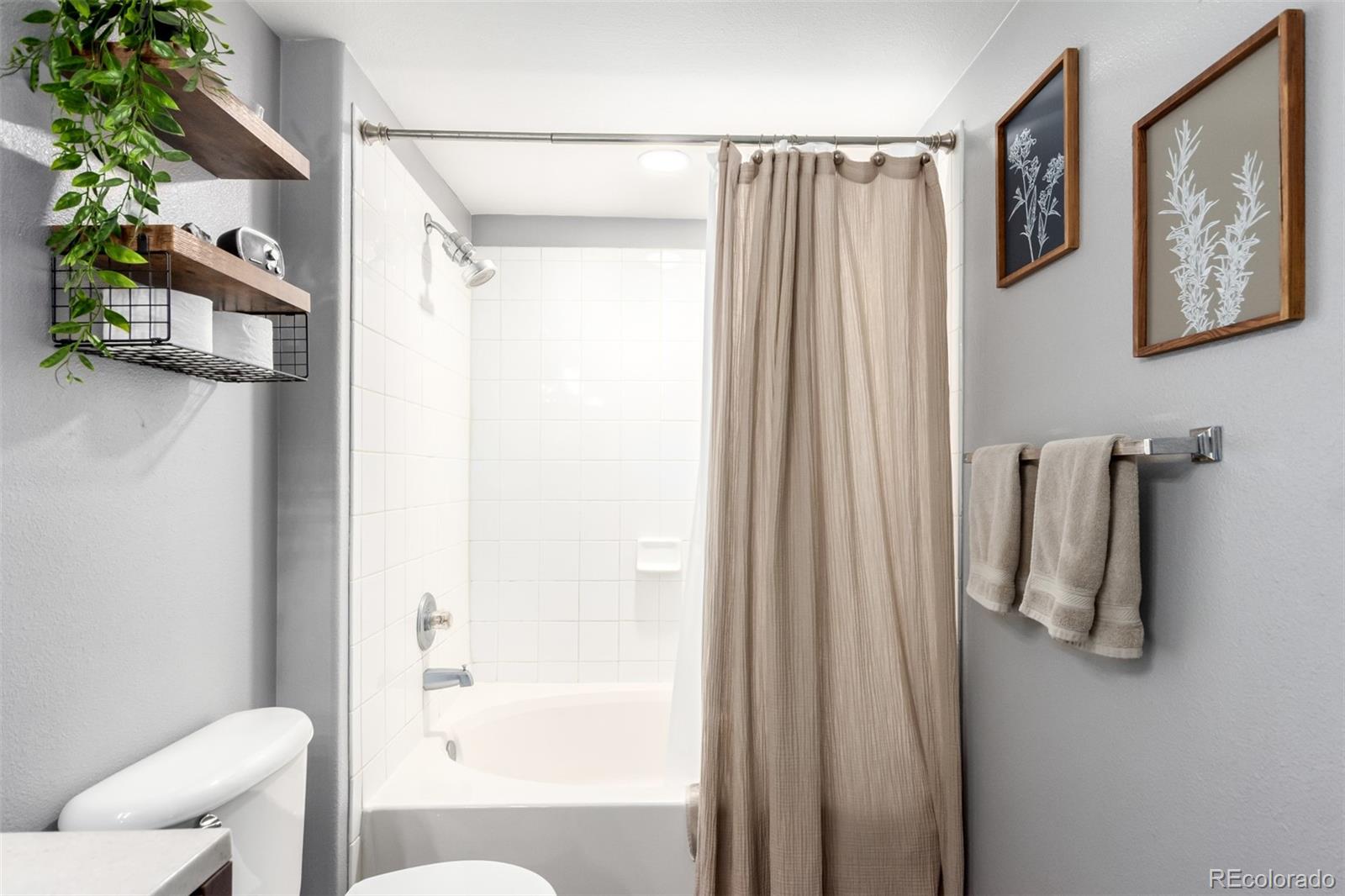 MLS Image #11 for 8705 w berry avenue 204,littleton, Colorado