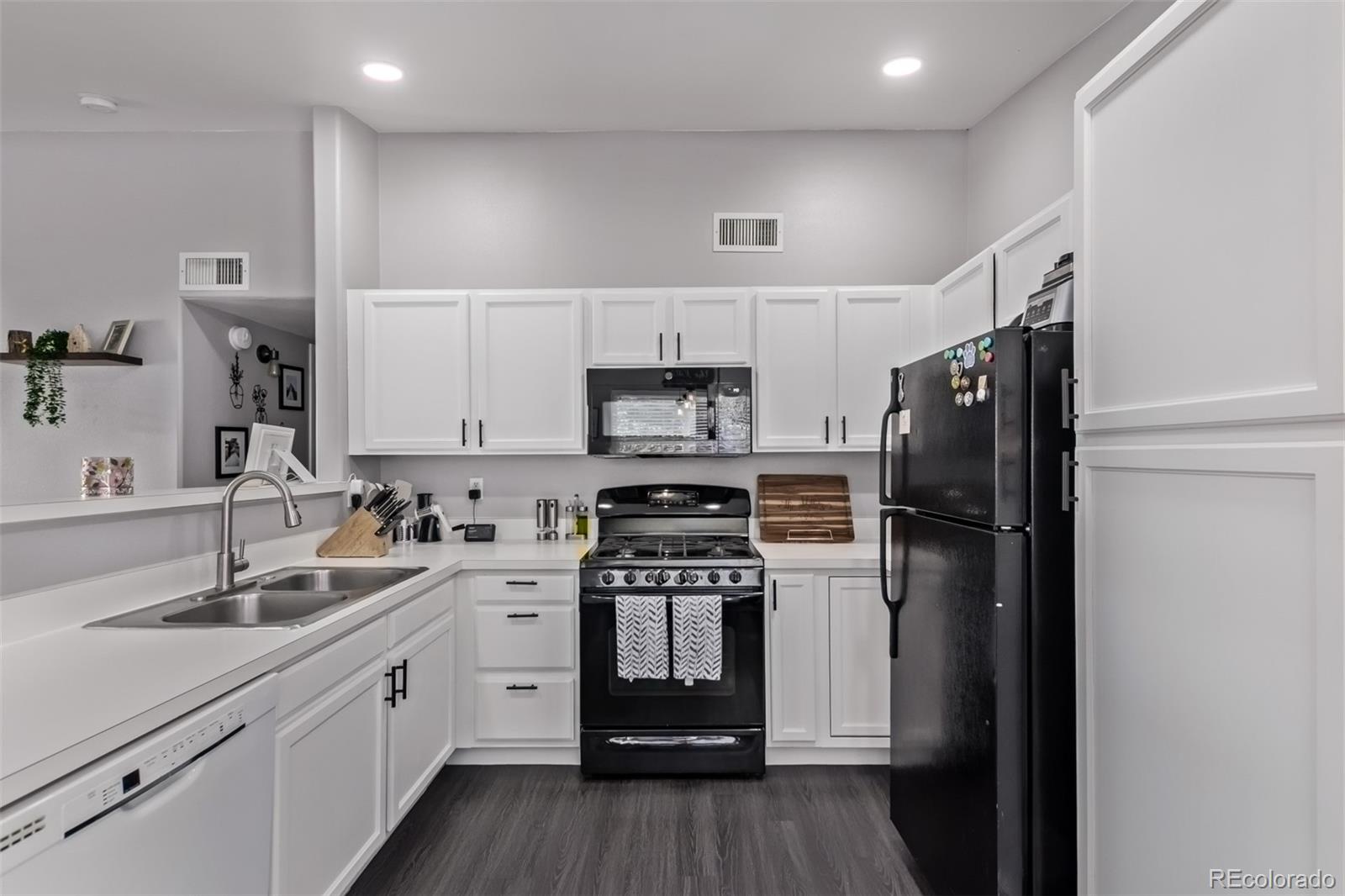 MLS Image #3 for 8705 w berry avenue 204,littleton, Colorado