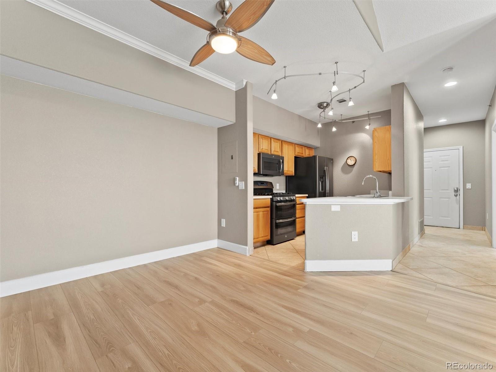 MLS Image #5 for 6017  castlegate drive f36,castle rock, Colorado