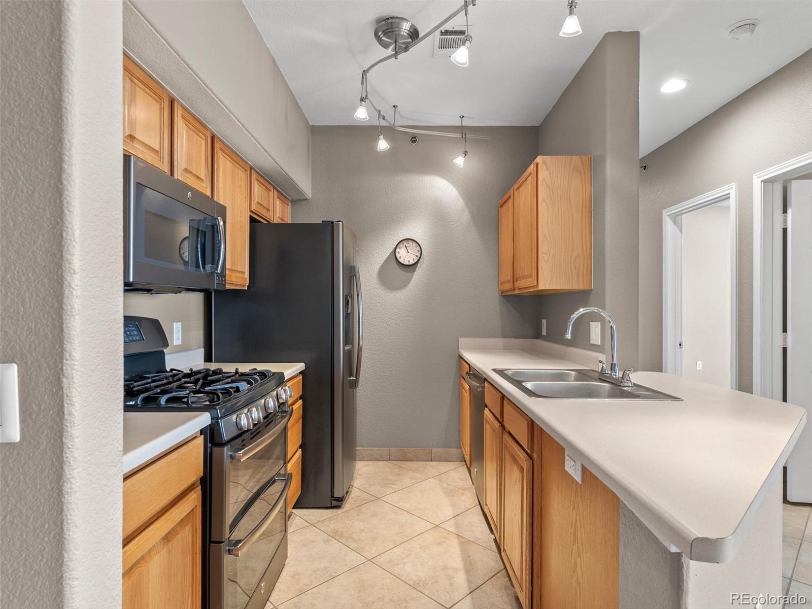 MLS Image #7 for 6017  castlegate drive f36,castle rock, Colorado