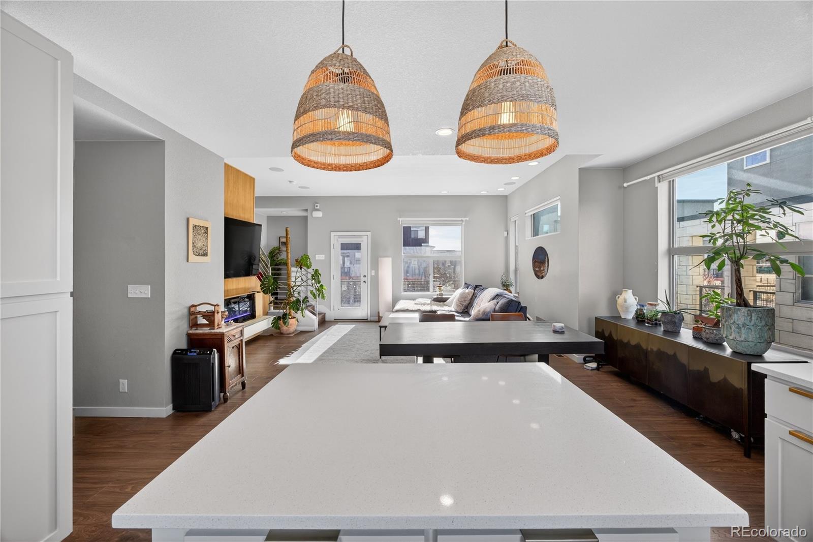 MLS Image #7 for 7959 e 54th place,denver, Colorado