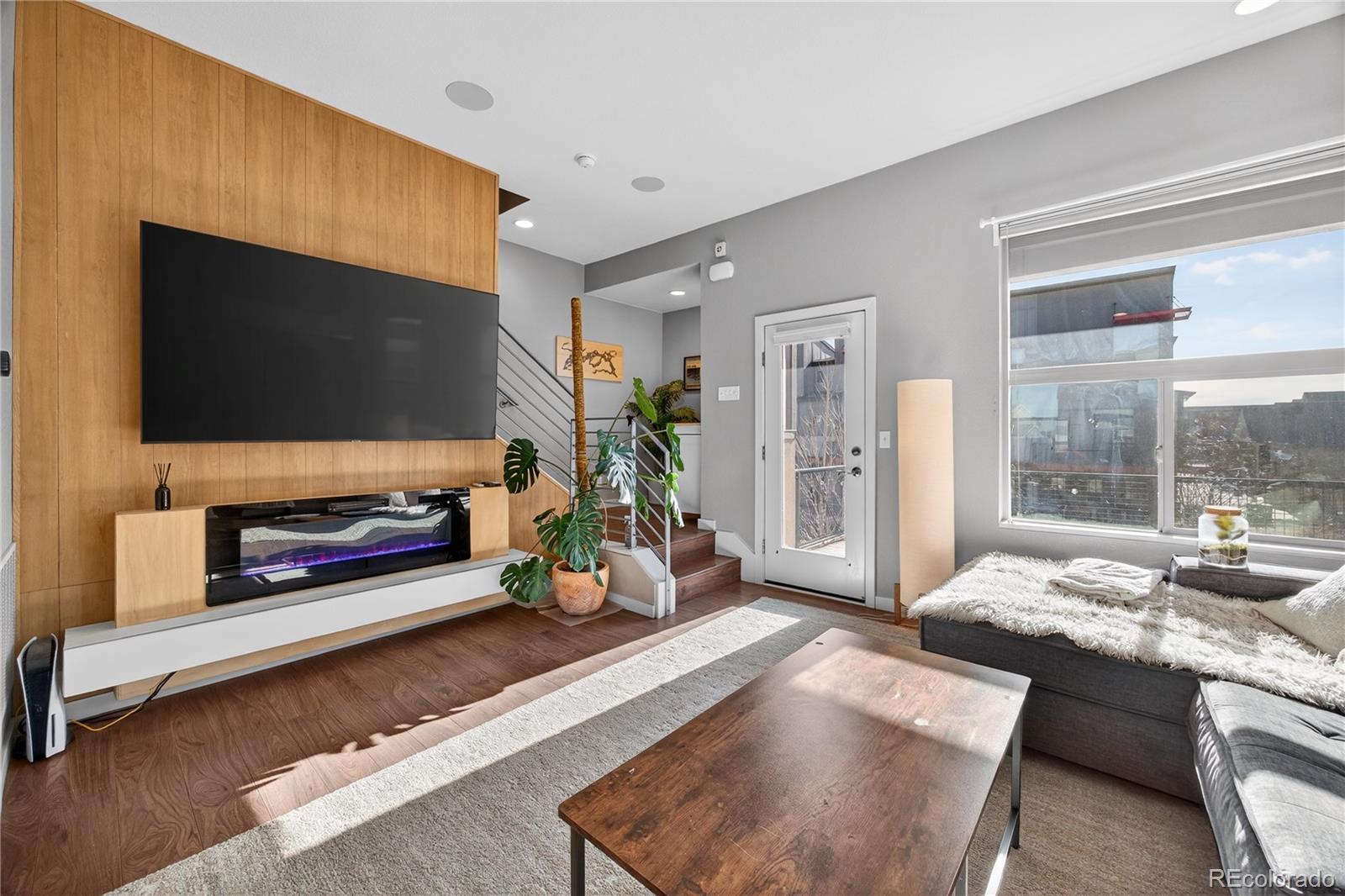 MLS Image #8 for 7959 e 54th place,denver, Colorado