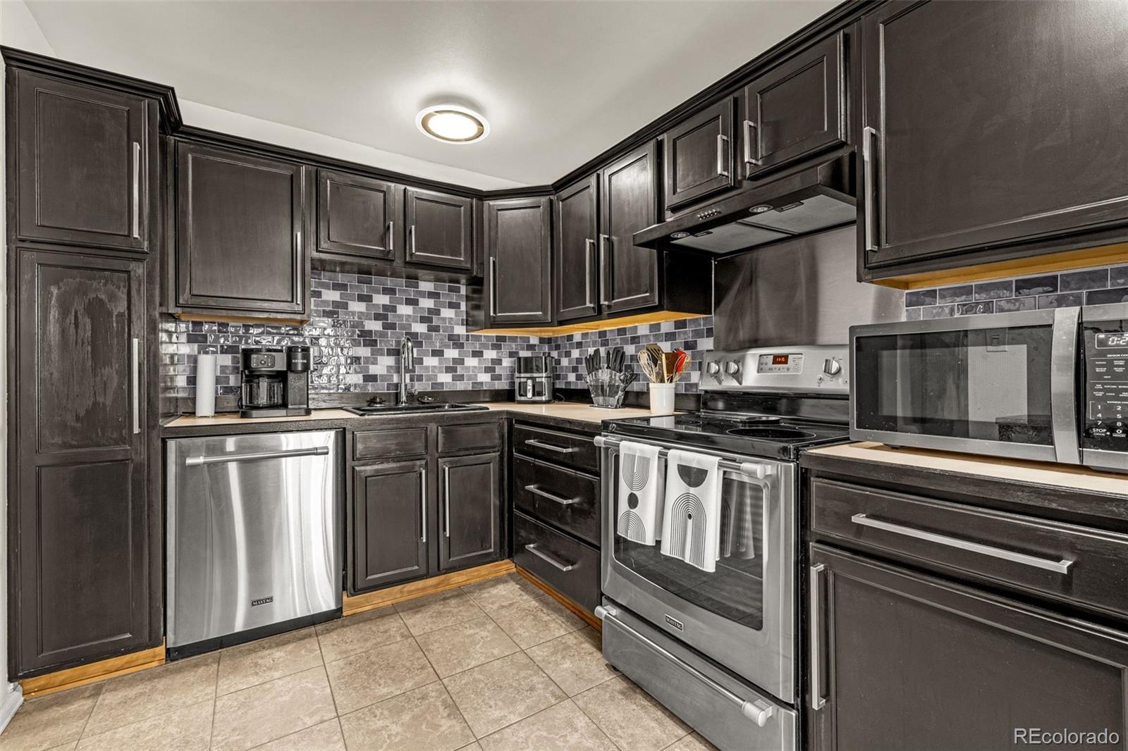 MLS Image #7 for 777  saturn drive,colorado springs, Colorado