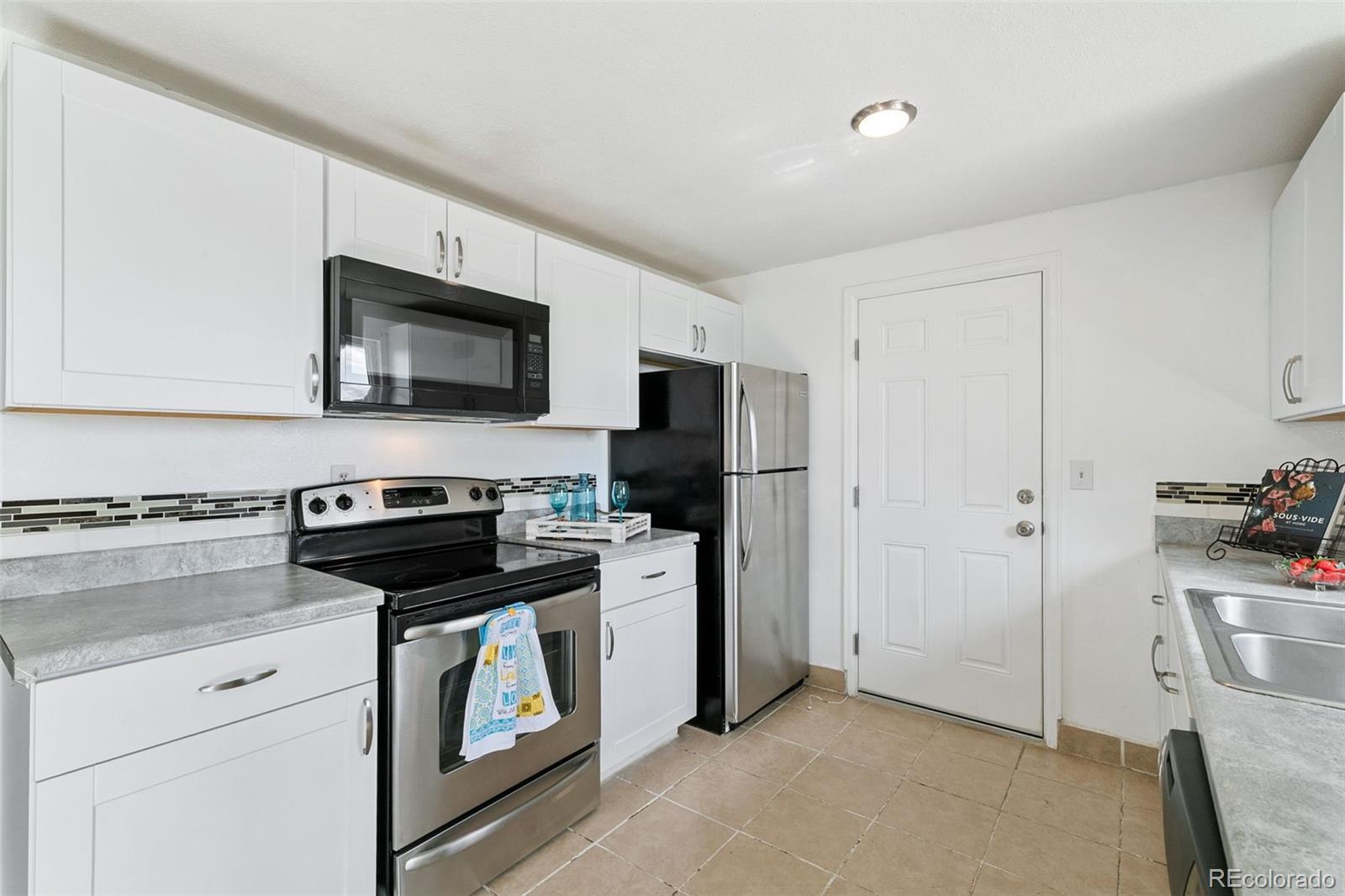 MLS Image #11 for 440  calle entrada ,fountain, Colorado