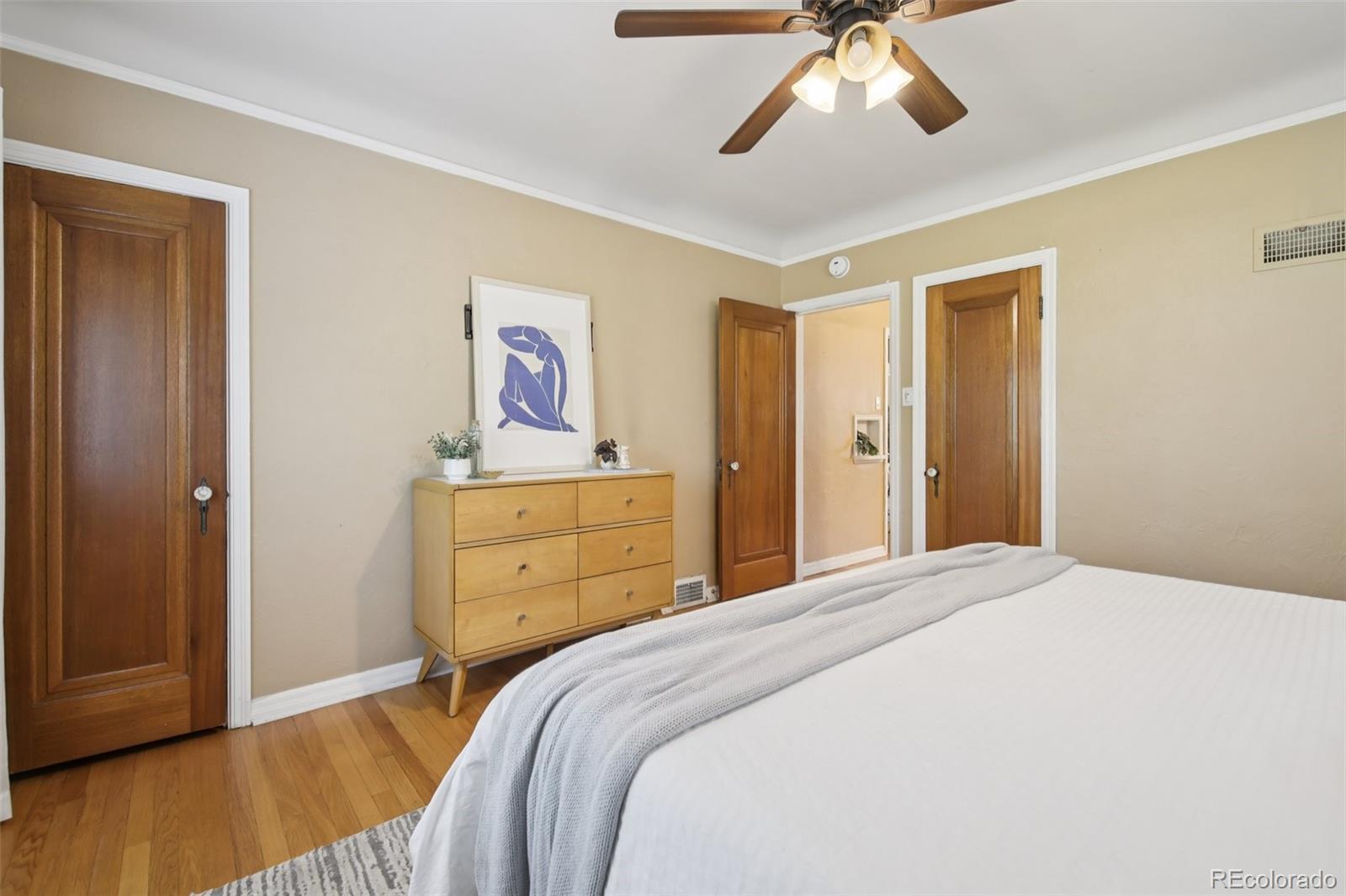 MLS Image #14 for 1325 n monaco parkway,denver, Colorado