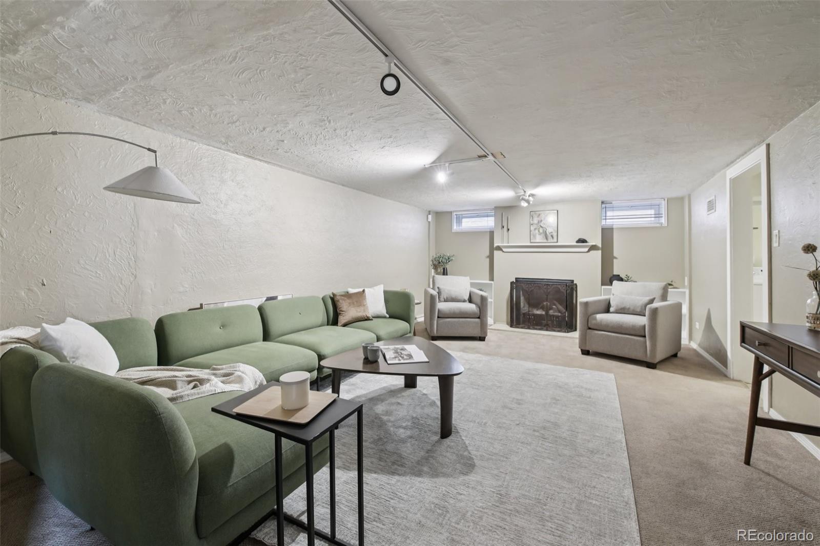 MLS Image #19 for 1325 n monaco parkway,denver, Colorado