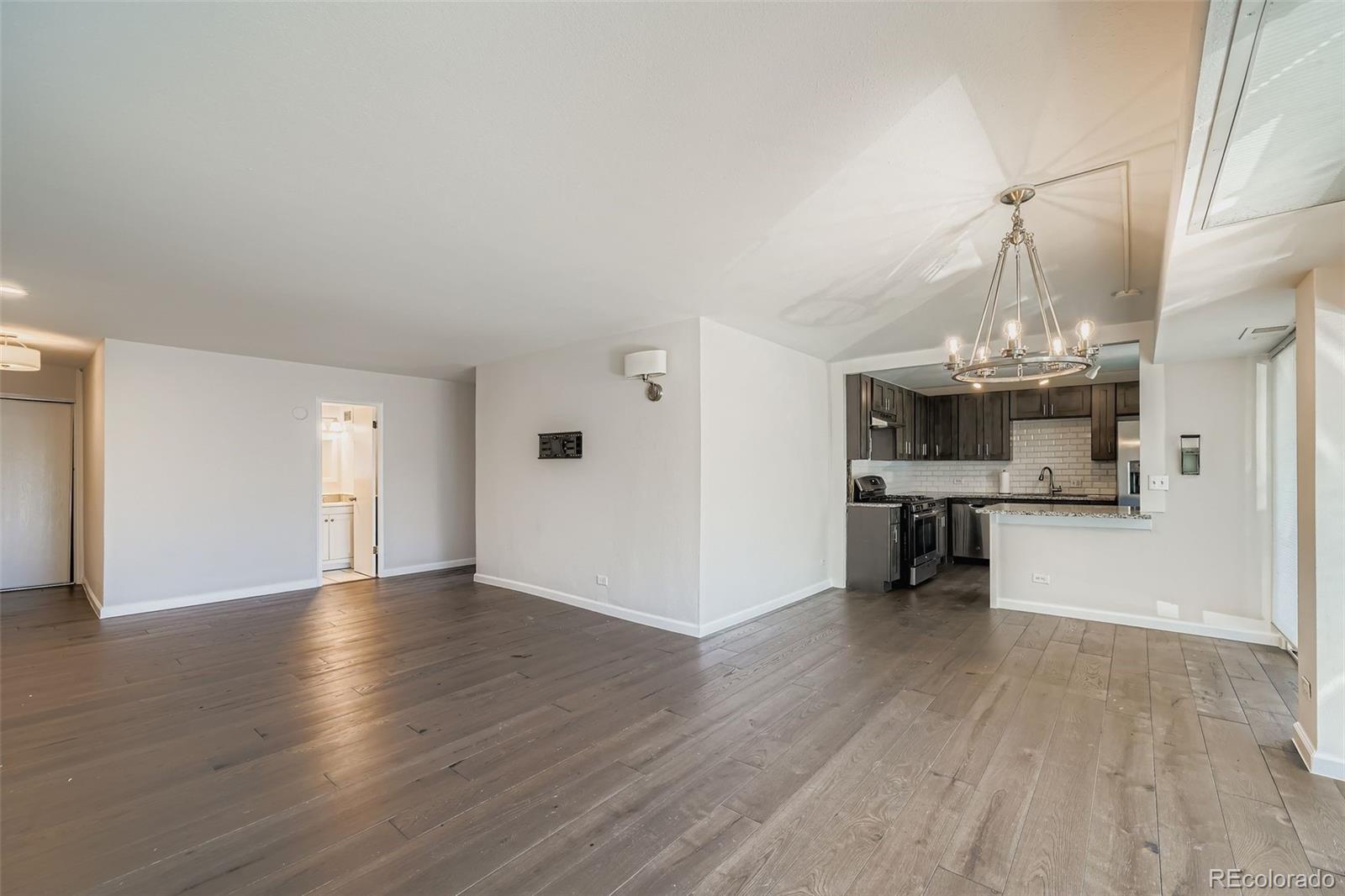 MLS Image #8 for 800 n washington street,denver, Colorado
