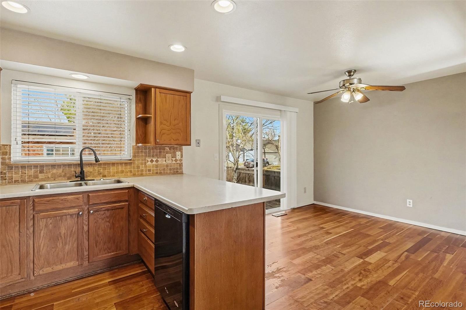 MLS Image #3 for 4105 s laredo way,aurora, Colorado