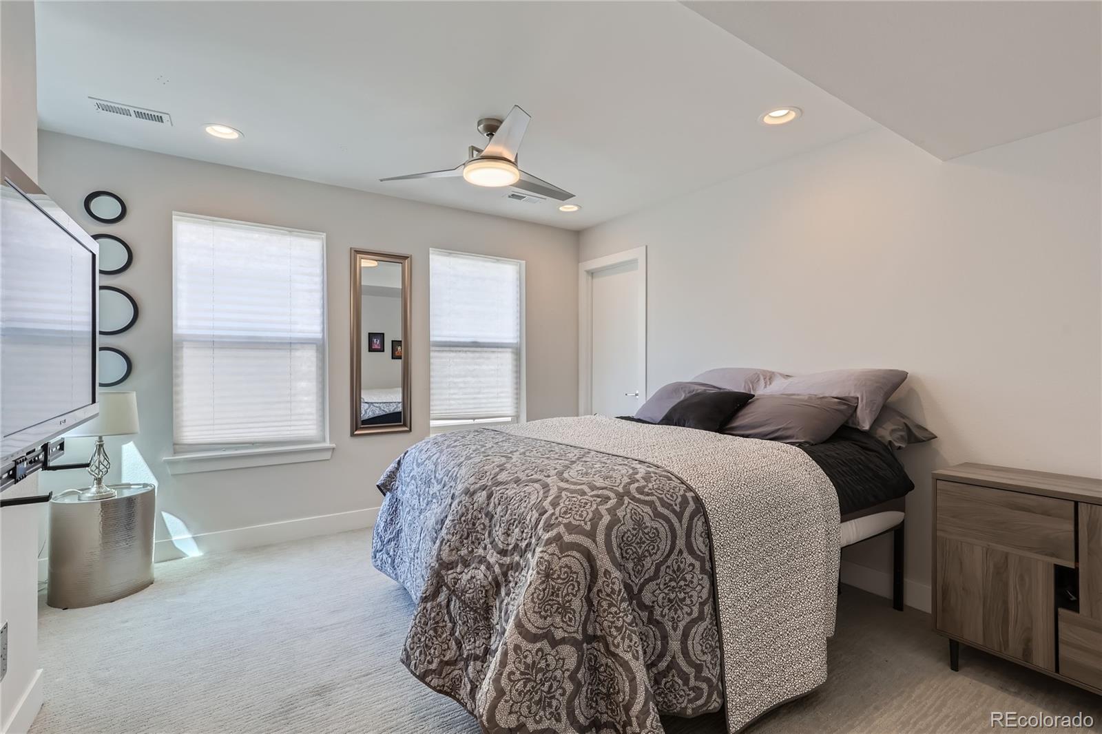 MLS Image #12 for 1424  knox court,denver, Colorado
