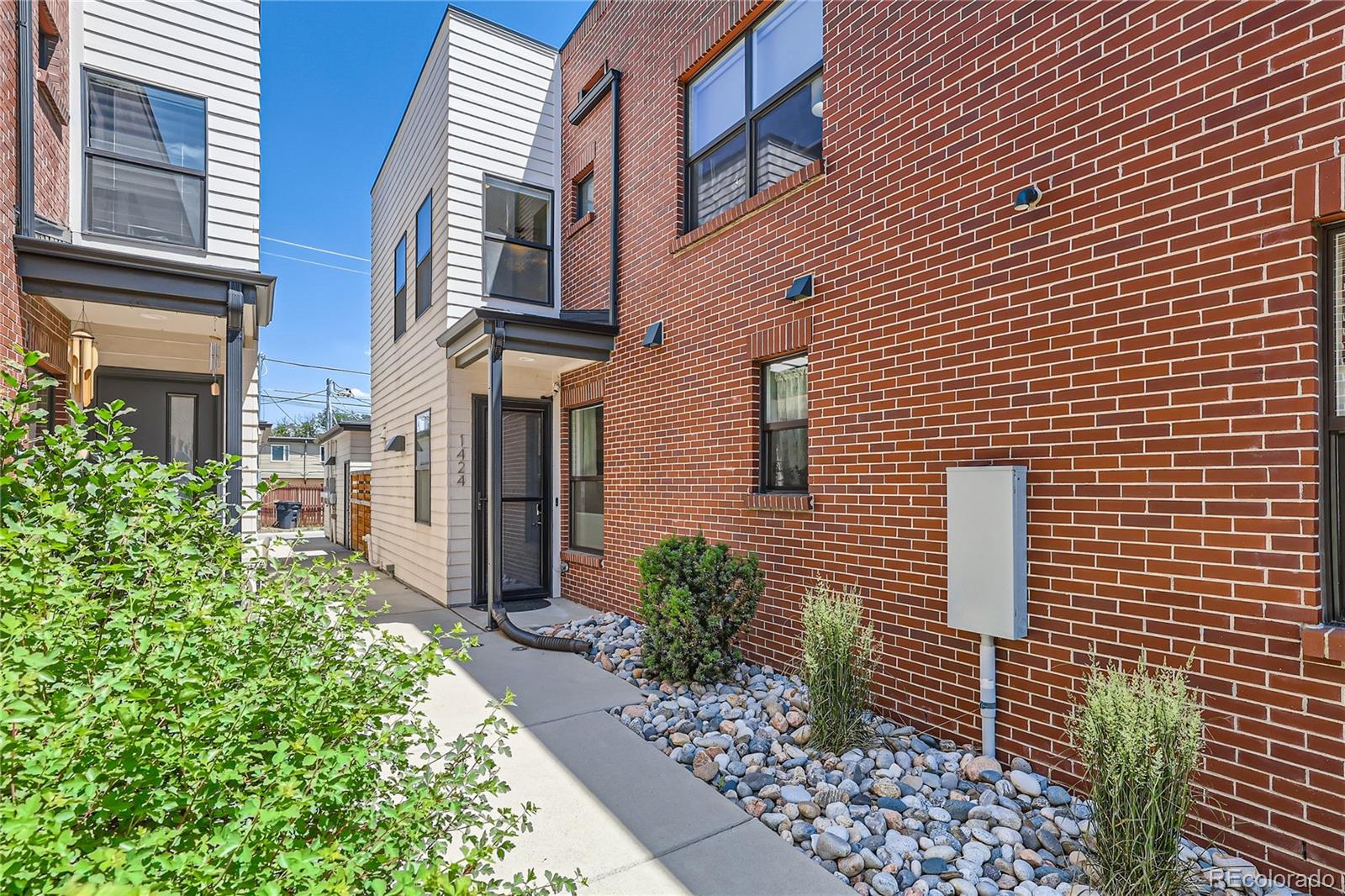 MLS Image #3 for 1424  knox court,denver, Colorado