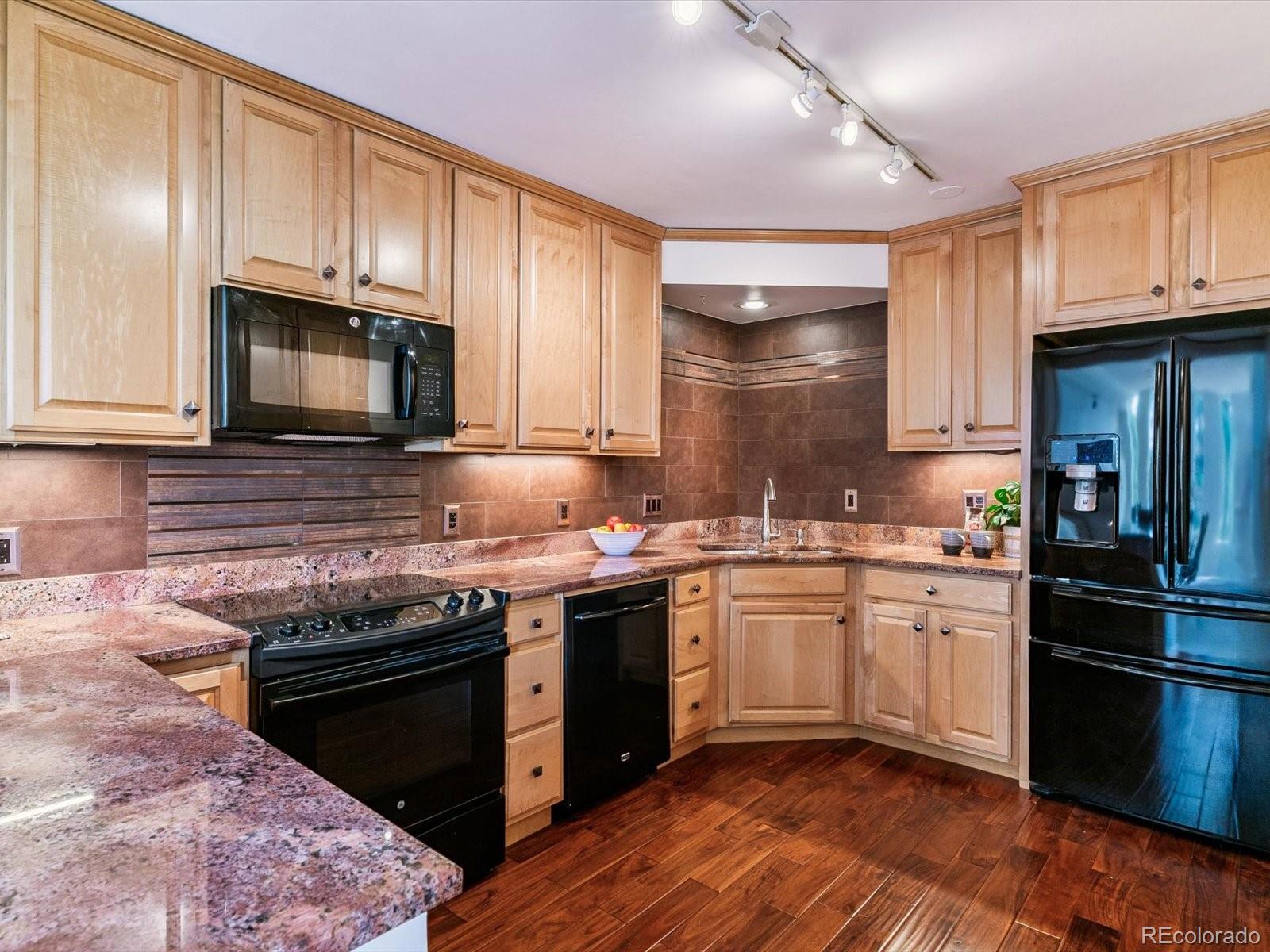 MLS Image #11 for 1111  race street 3a,denver, Colorado