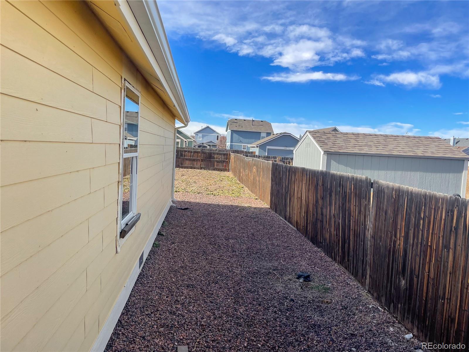 MLS Image #4 for 3029  renshaw street,strasburg, Colorado