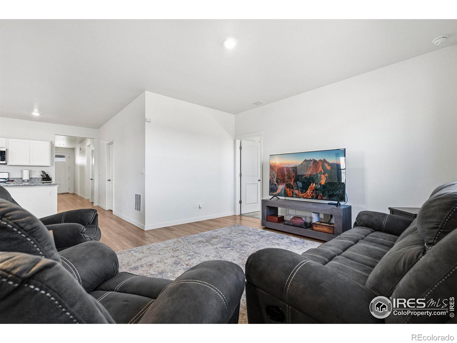 MLS Image #8 for 2619  wren drive,johnstown, Colorado