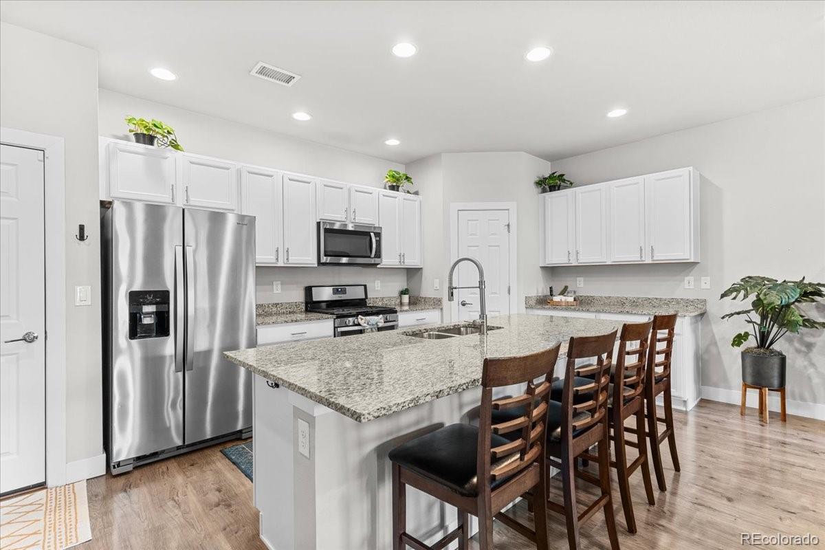 MLS Image #12 for 4774  kittredge street,denver, Colorado