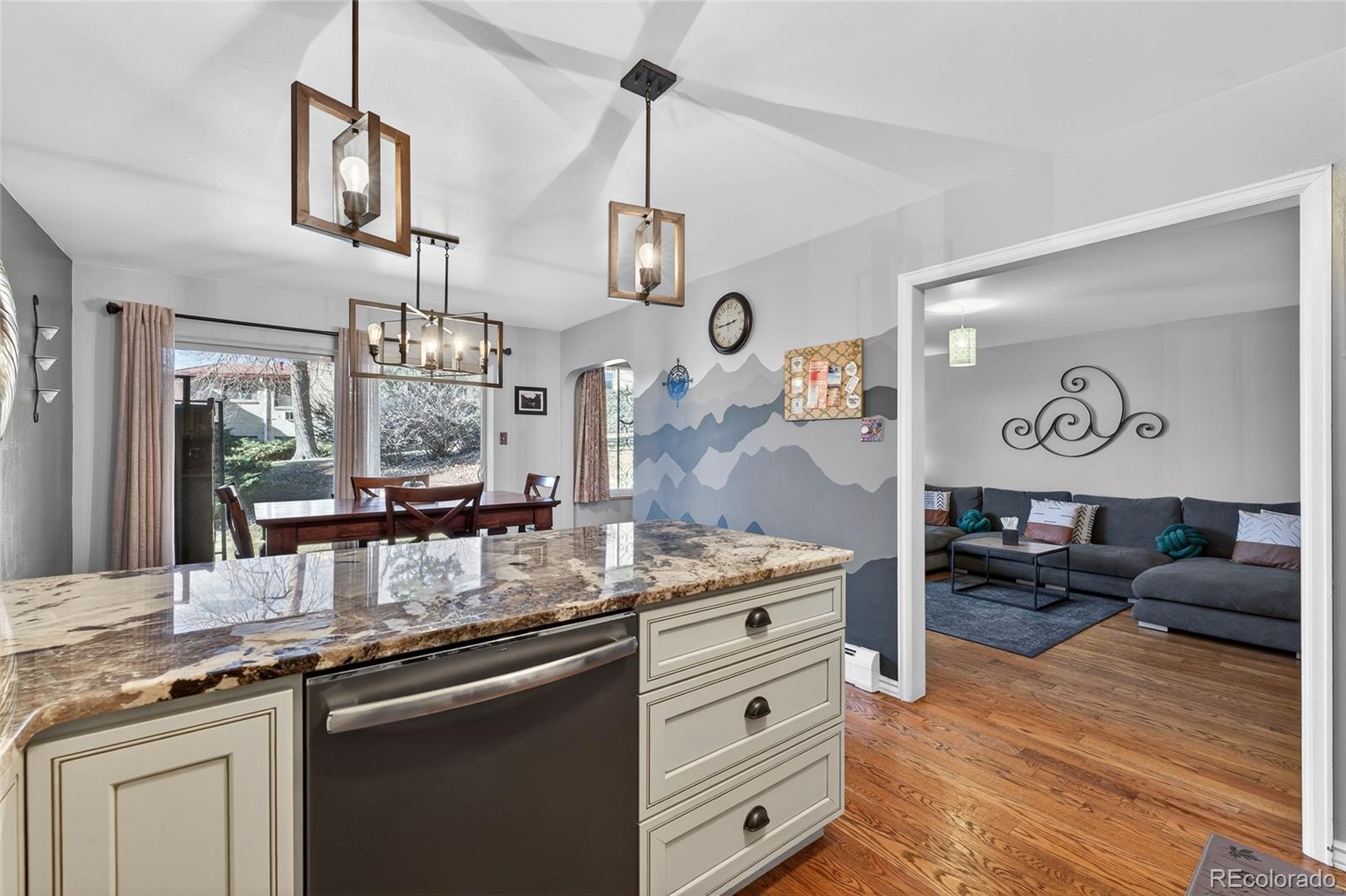 MLS Image #10 for 2675 s sheridan court,lakewood, Colorado