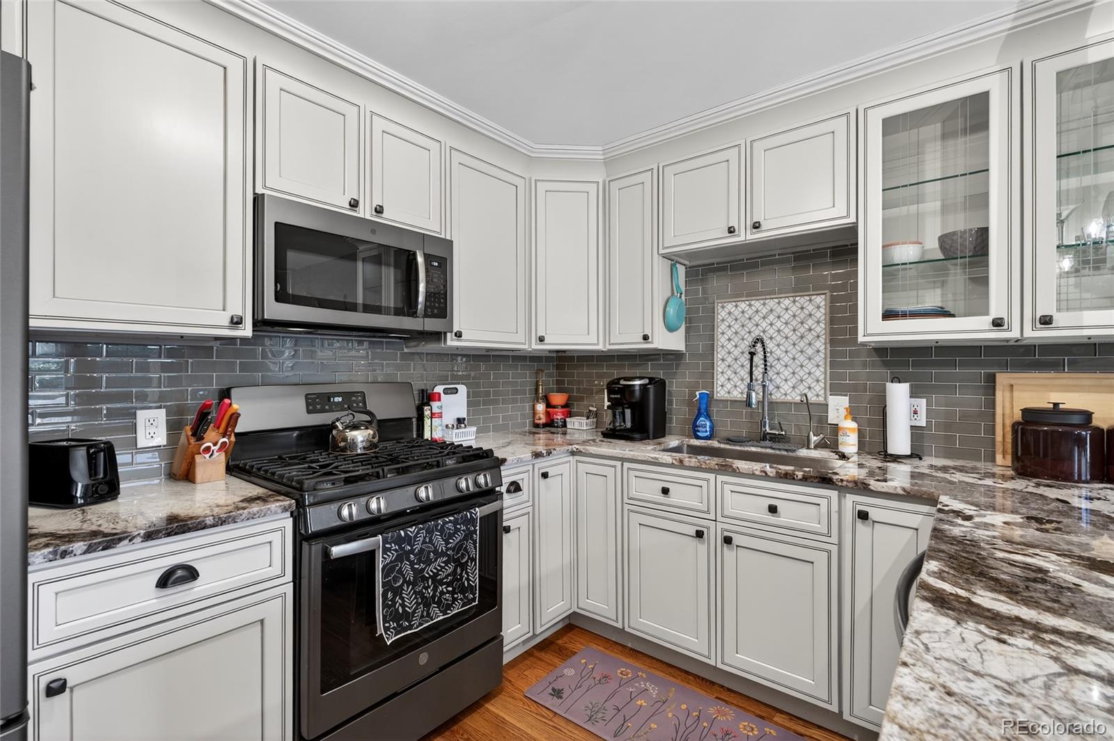 MLS Image #13 for 2675 s sheridan court,lakewood, Colorado