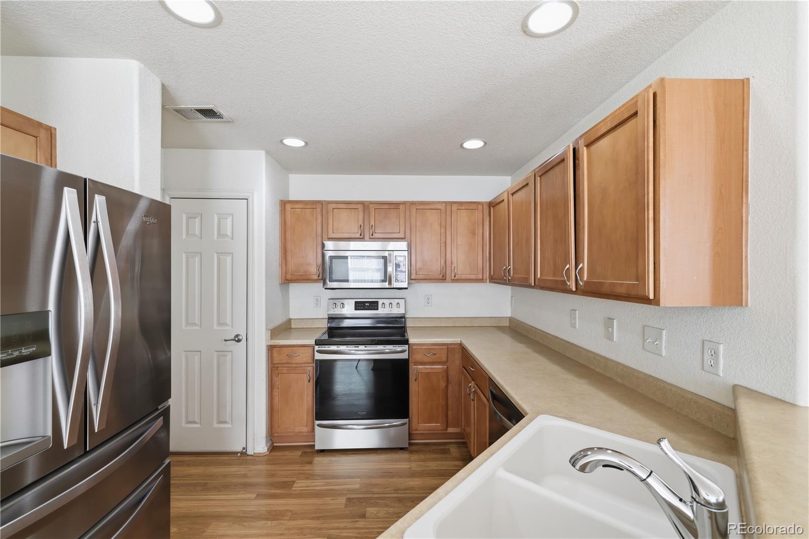MLS Image #5 for 17262 e kansas drive ,aurora, Colorado