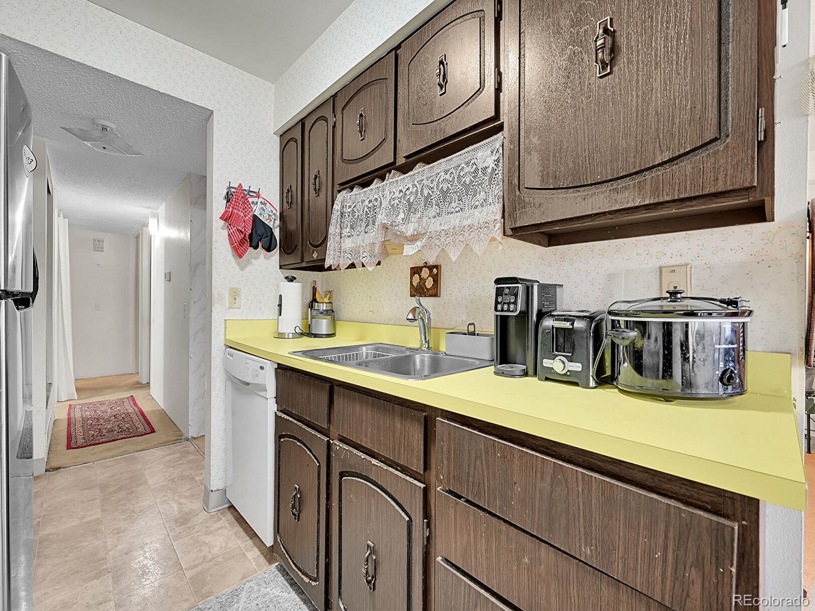 MLS Image #12 for 3646 s granby way,aurora, Colorado