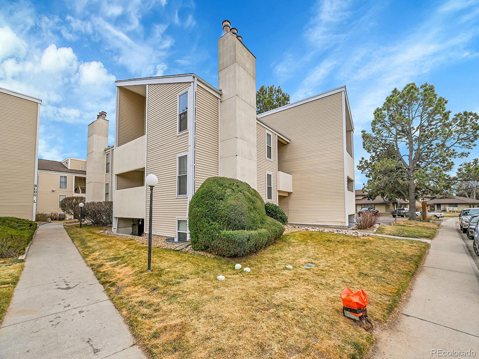 MLS Image #2 for 3646 s granby way,aurora, Colorado