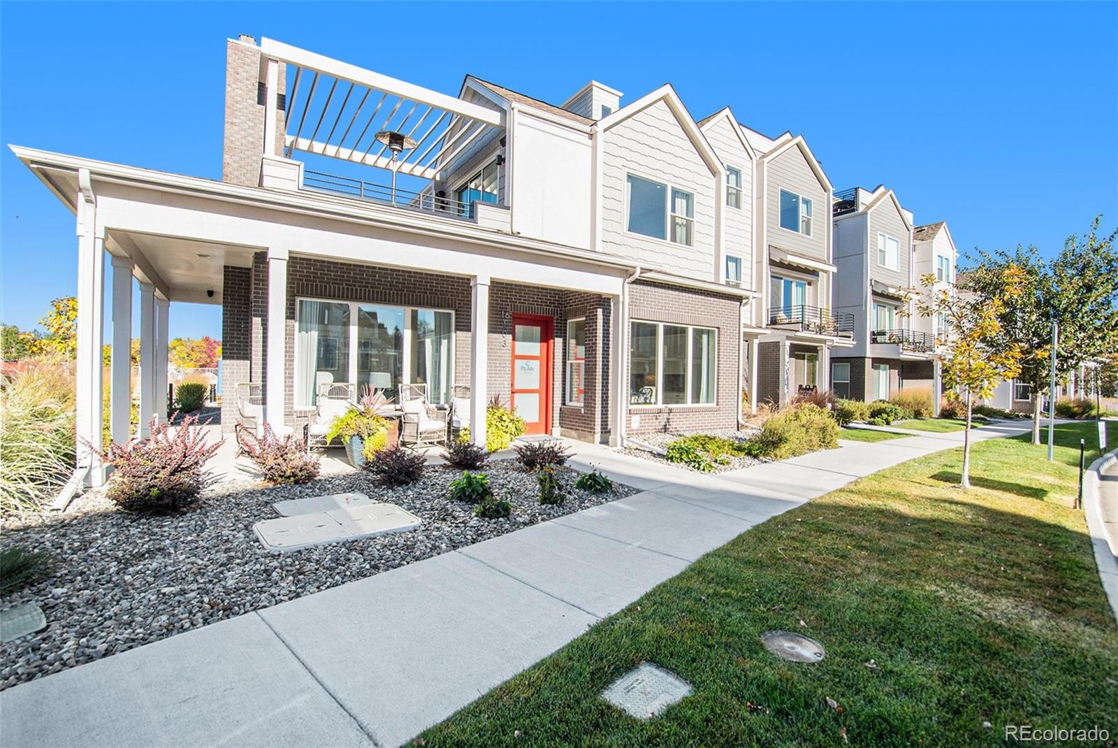 MLS Image #1 for 888 s valentia street,denver, Colorado