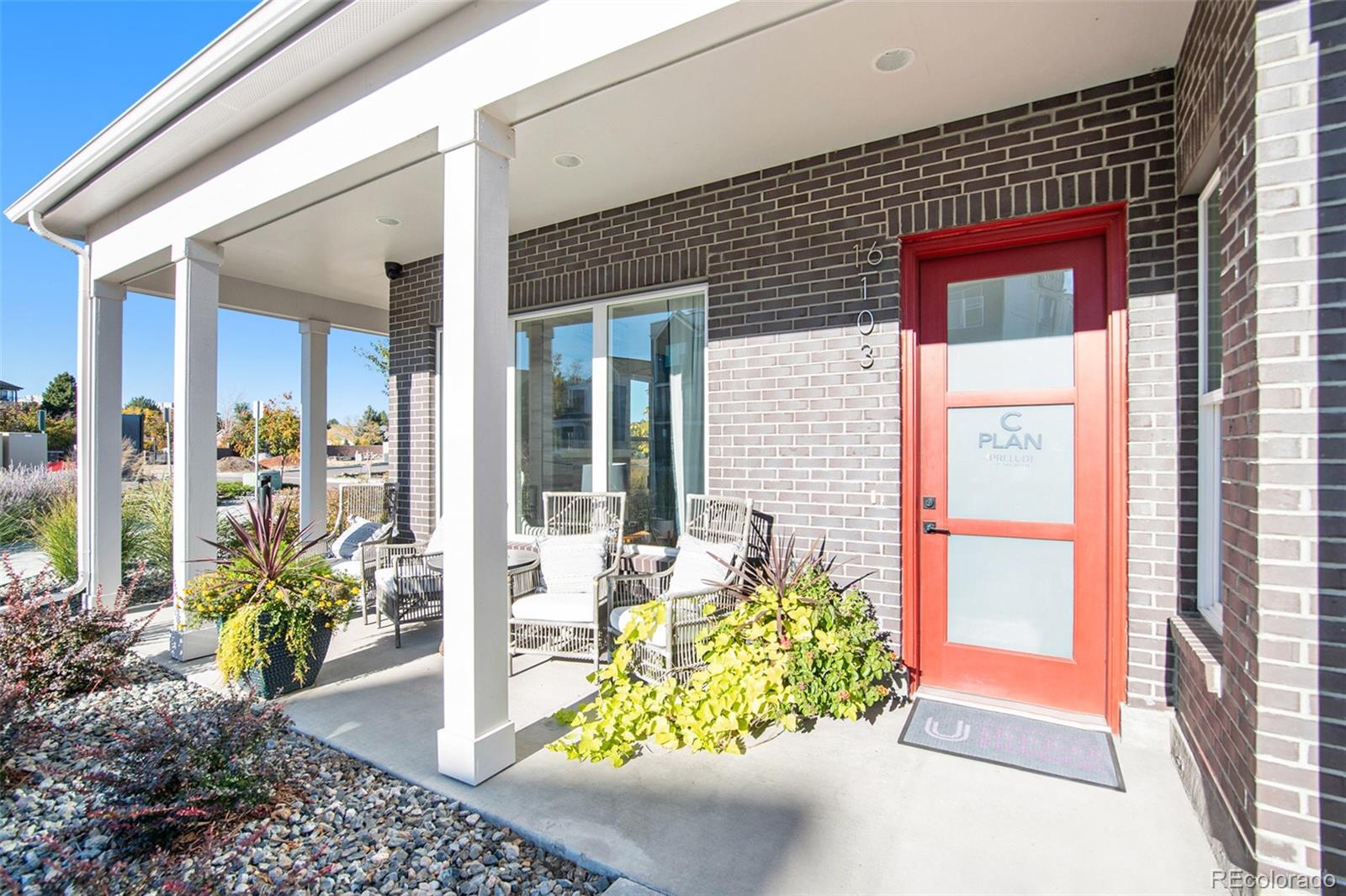MLS Image #2 for 888 s valentia street,denver, Colorado