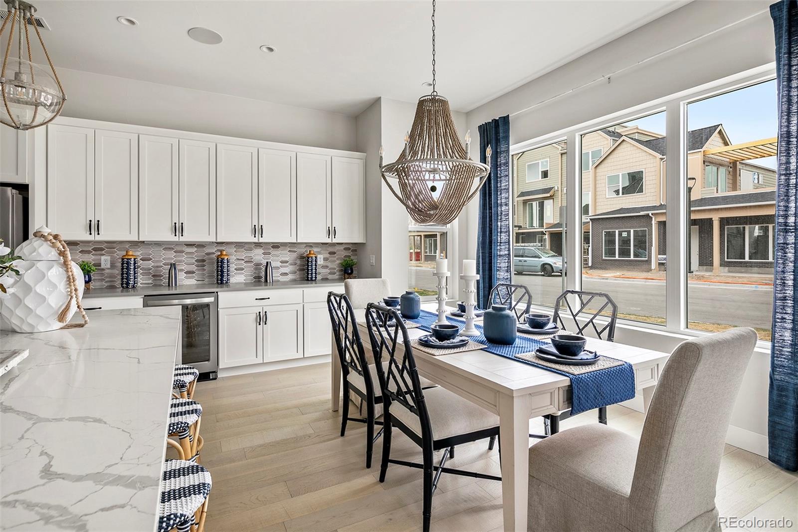 MLS Image #6 for 888 s valentia street,denver, Colorado