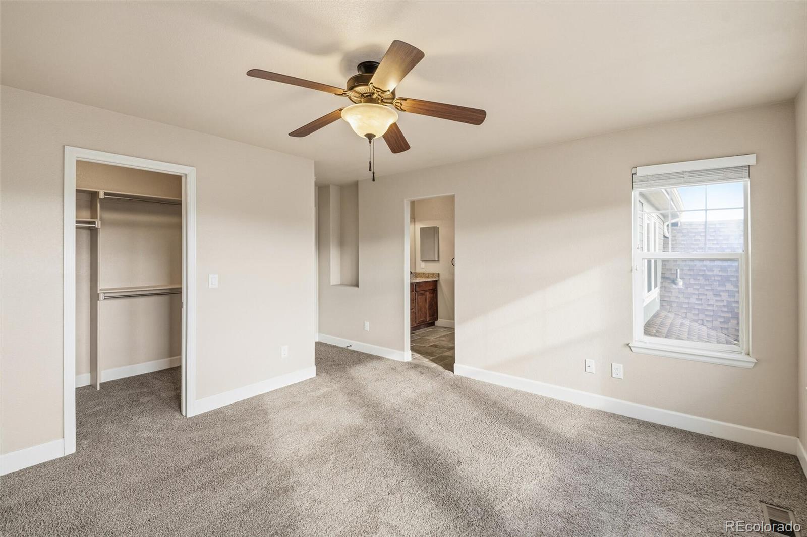 MLS Image #13 for 9763 w hinsdale lane,littleton, Colorado