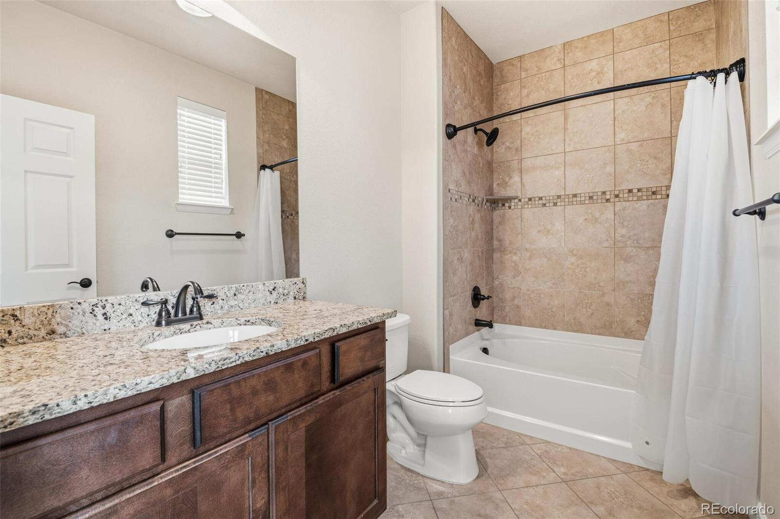 MLS Image #15 for 9763 w hinsdale lane,littleton, Colorado